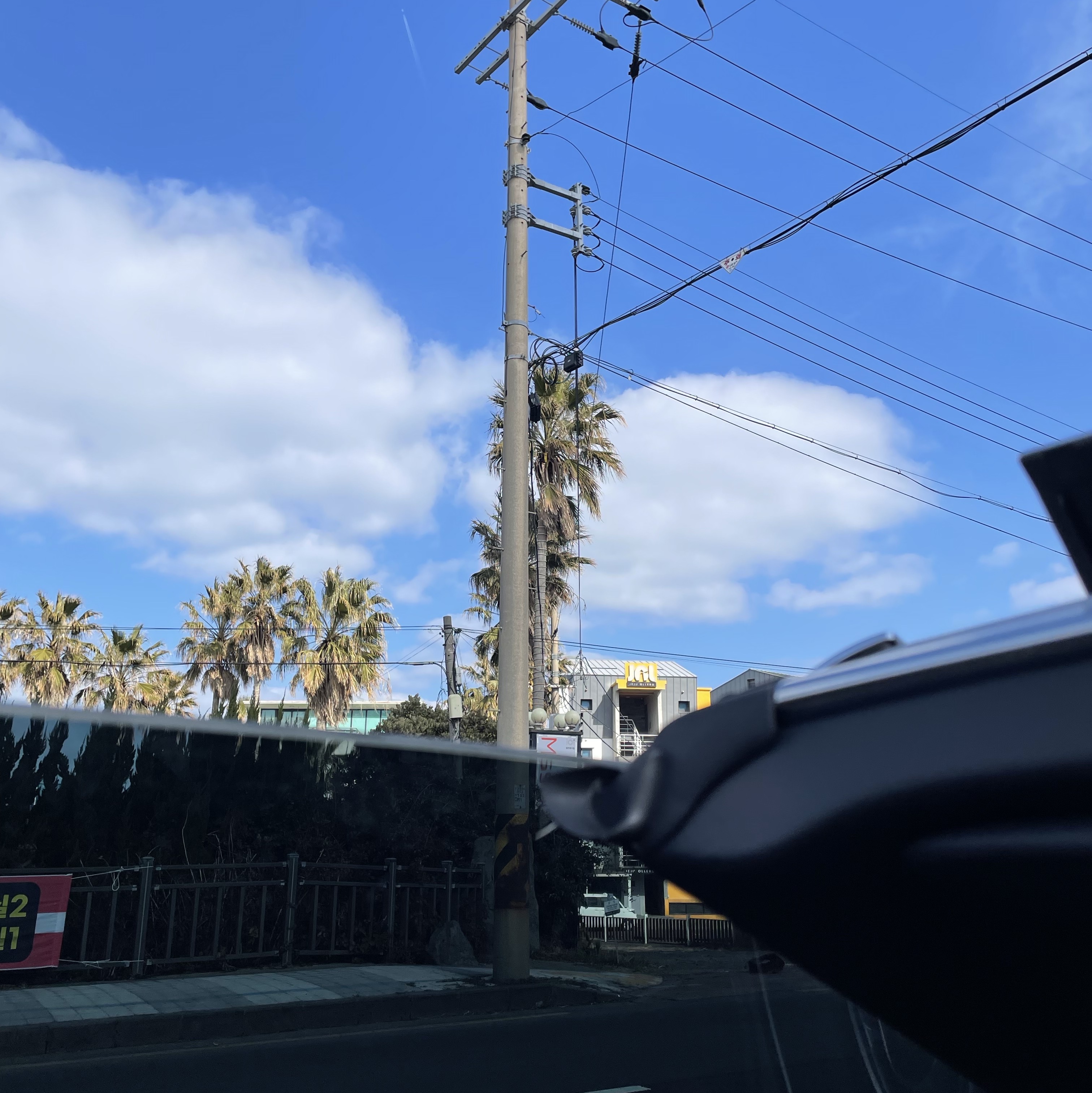 Thom Browne Milano Stitch 4-Bar Cardigan Navy, Thom Browne Sustainable Fine Merino Wool 4-Bar Classic Cardigan Navy 착용 스타일 - 5