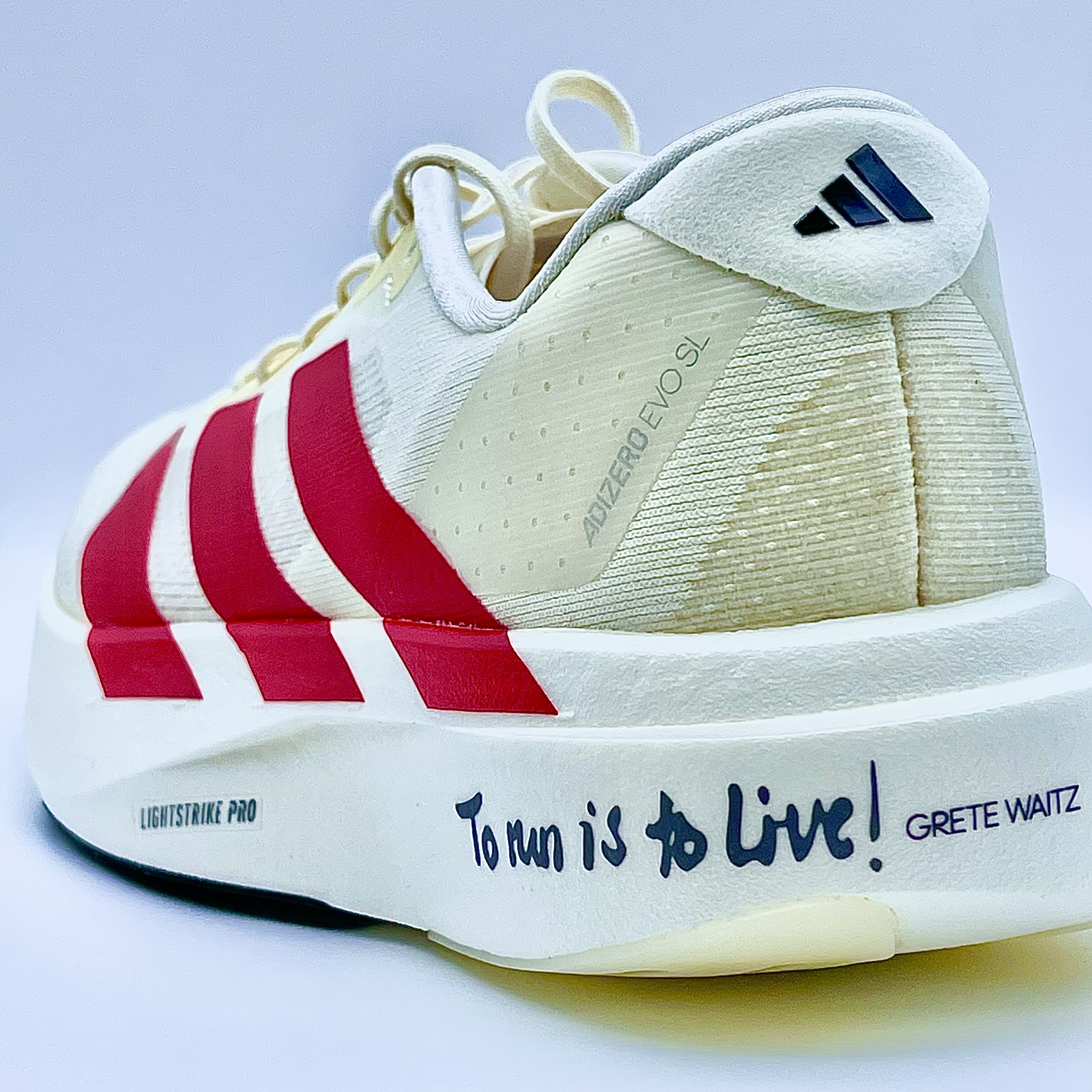 Adidas Adizero EVO SL Off White Better Scarlet 착용 스타일 - 6