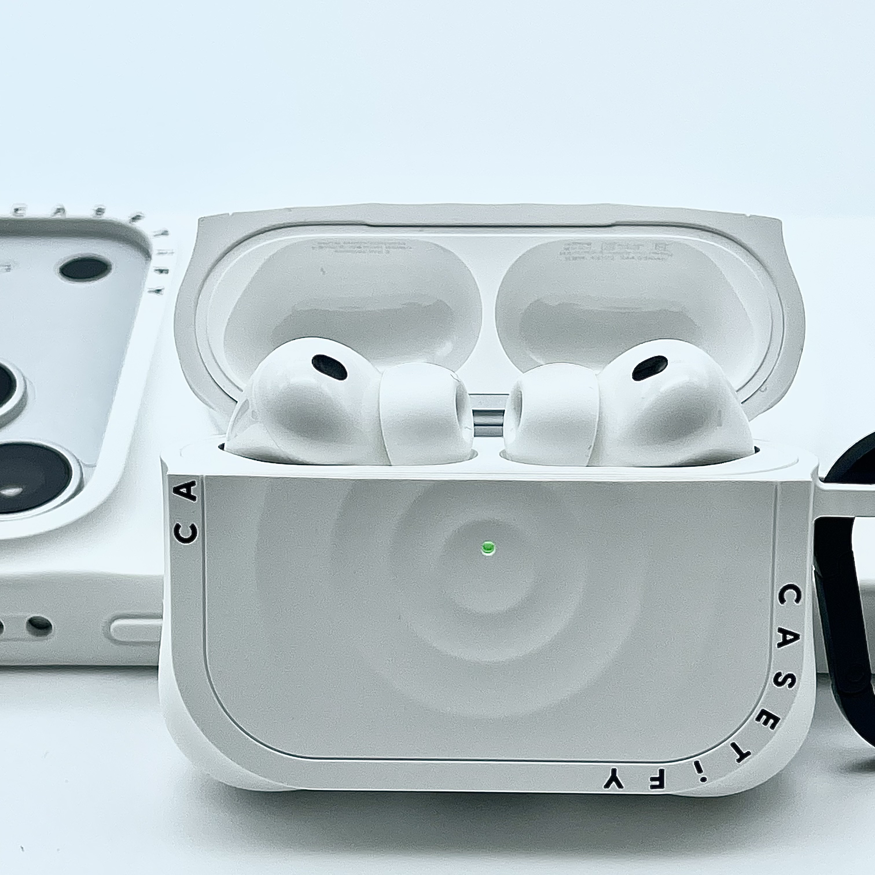 Casetify Essentials Ripple AirPods Pro 3rd Case White, Apple AirPods Pro 3rd Gen (Korean Ver.) 착용 스타일 - 1