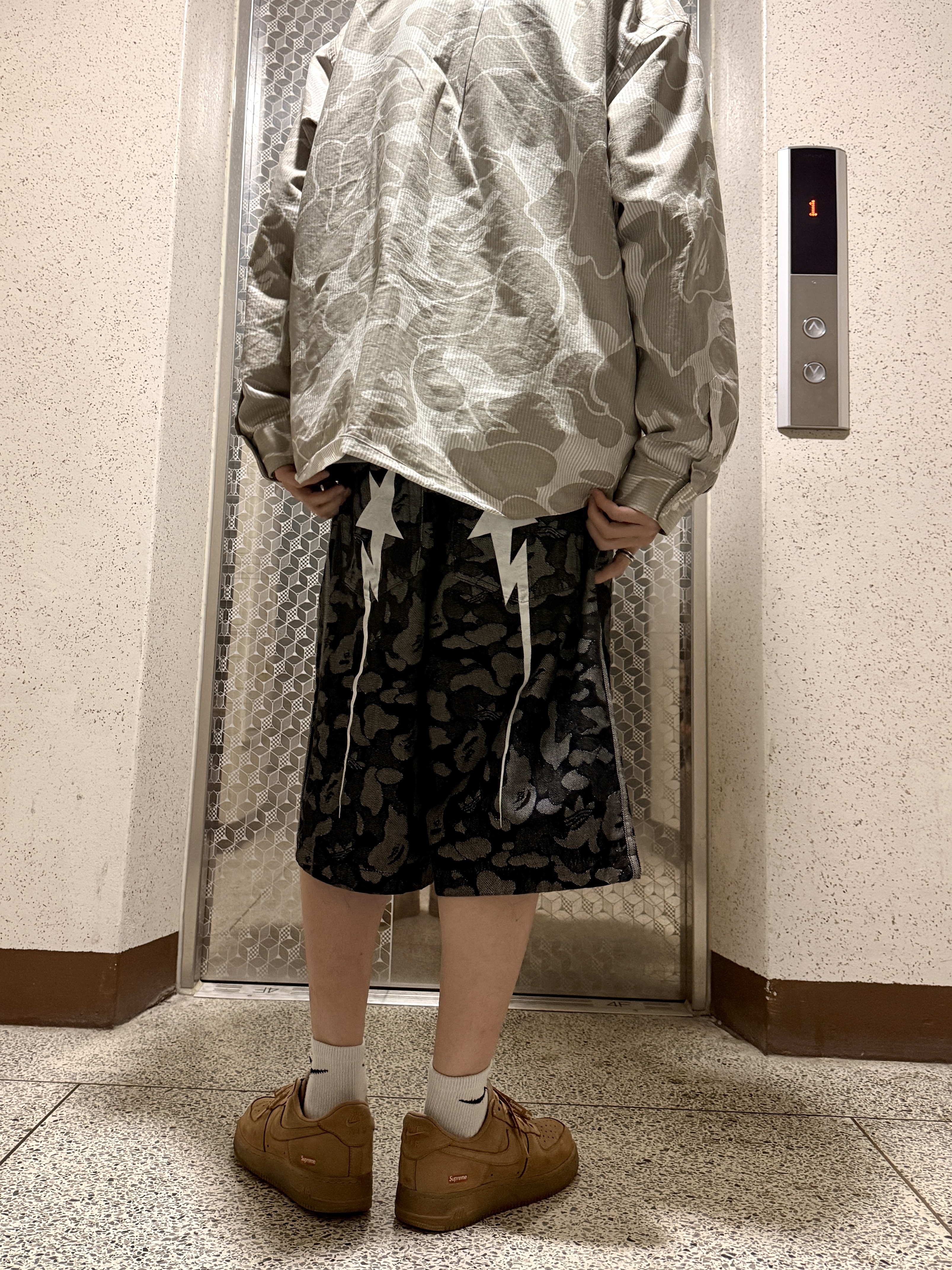 Adidas x BAPE Shark Denim Shorts Black - KR Sizing, BAPE Stripe Camo Relaxed Fit Shirt Beige 착용 스타일 - 4