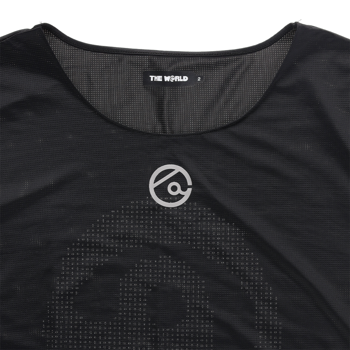 더왈드 레이저 백홀 러닝티 블랙(THE WARLD Laser Back Hole Running Tee Black) - 4