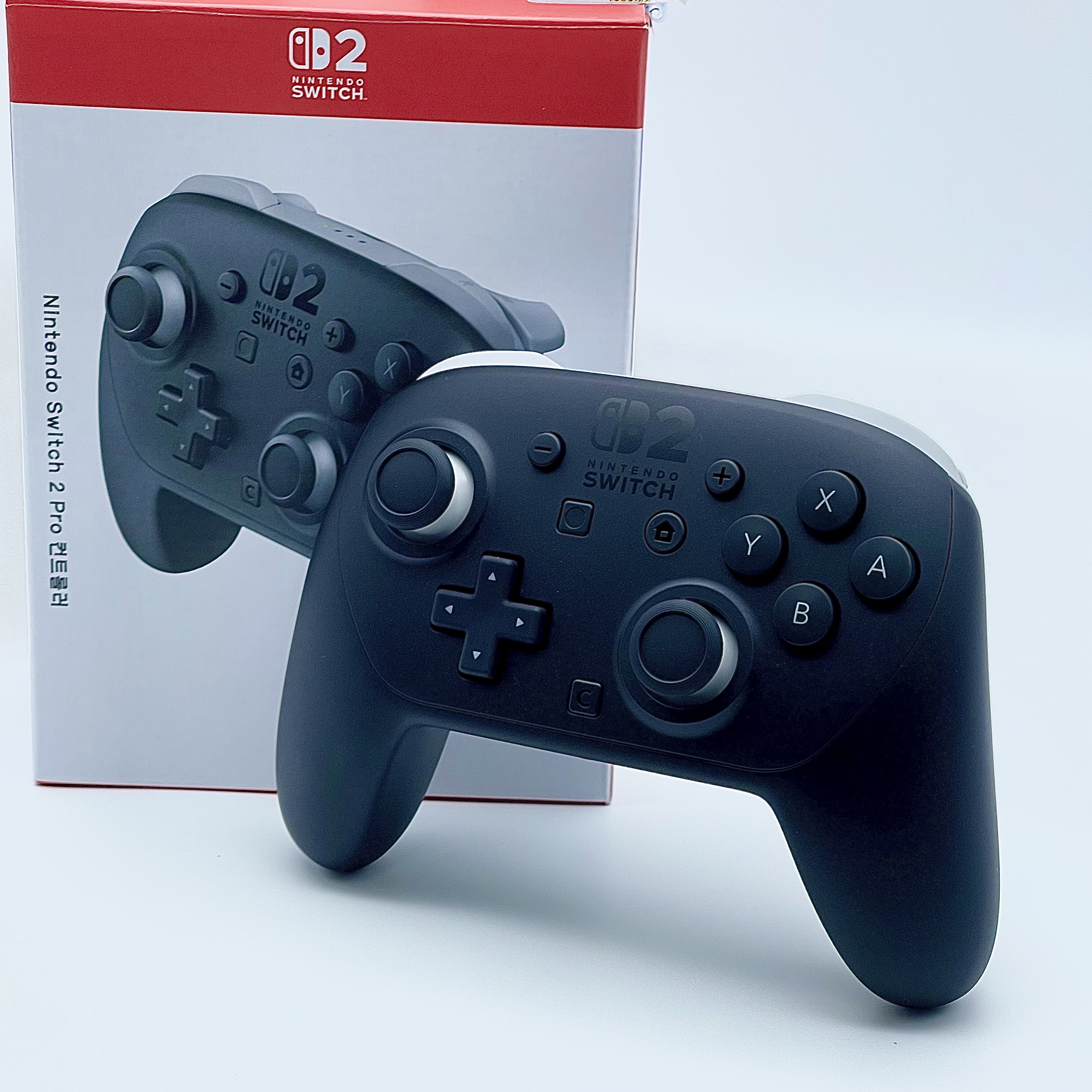 Nintendo Switch 2 Pro Controller Black 착용 스타일 - 8
