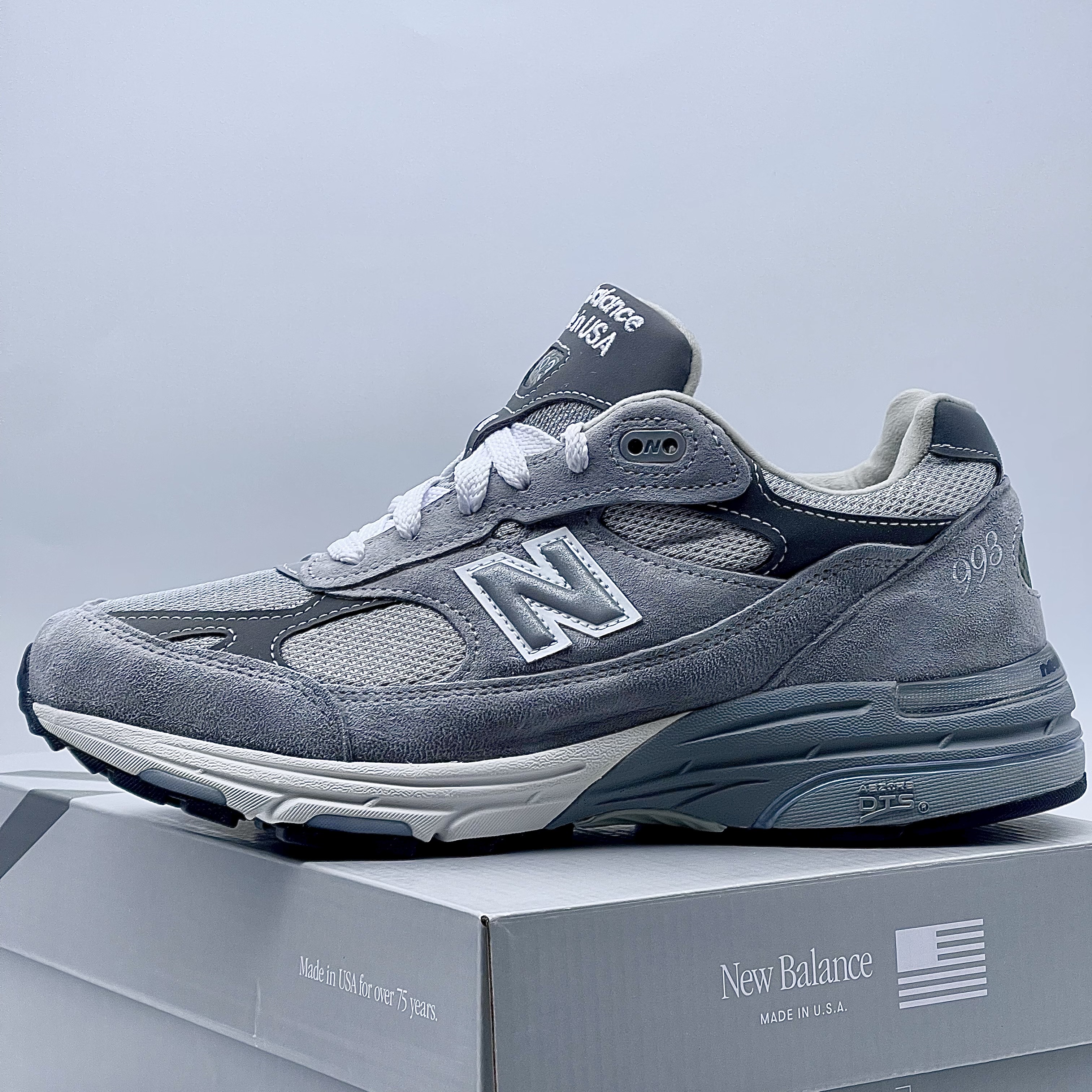 New Balance 993 Made in USA Grey - D Standard 착용 스타일 - 5