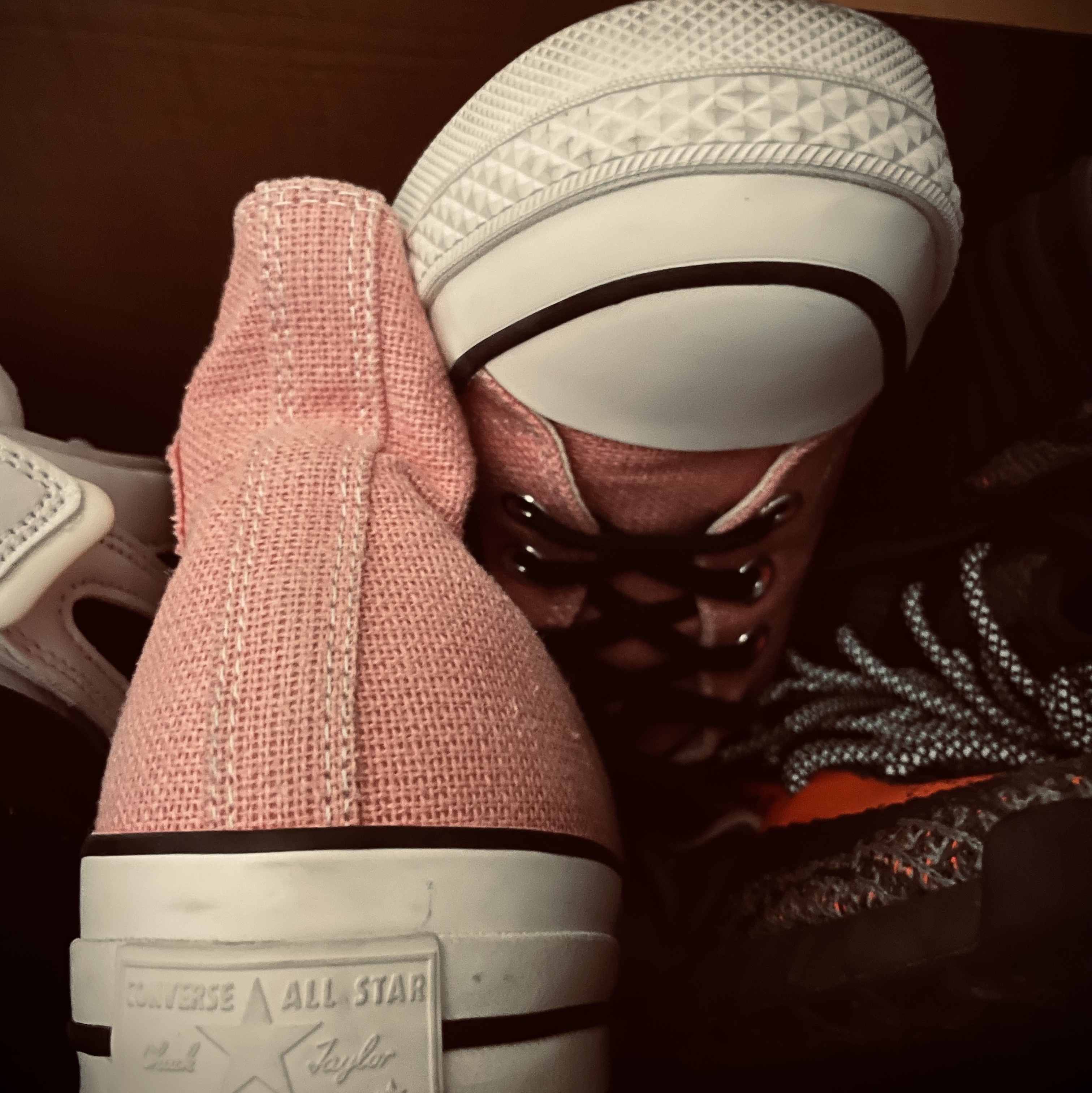 Converse x Stussy Chuck 70 High Plumeria 착용 스타일