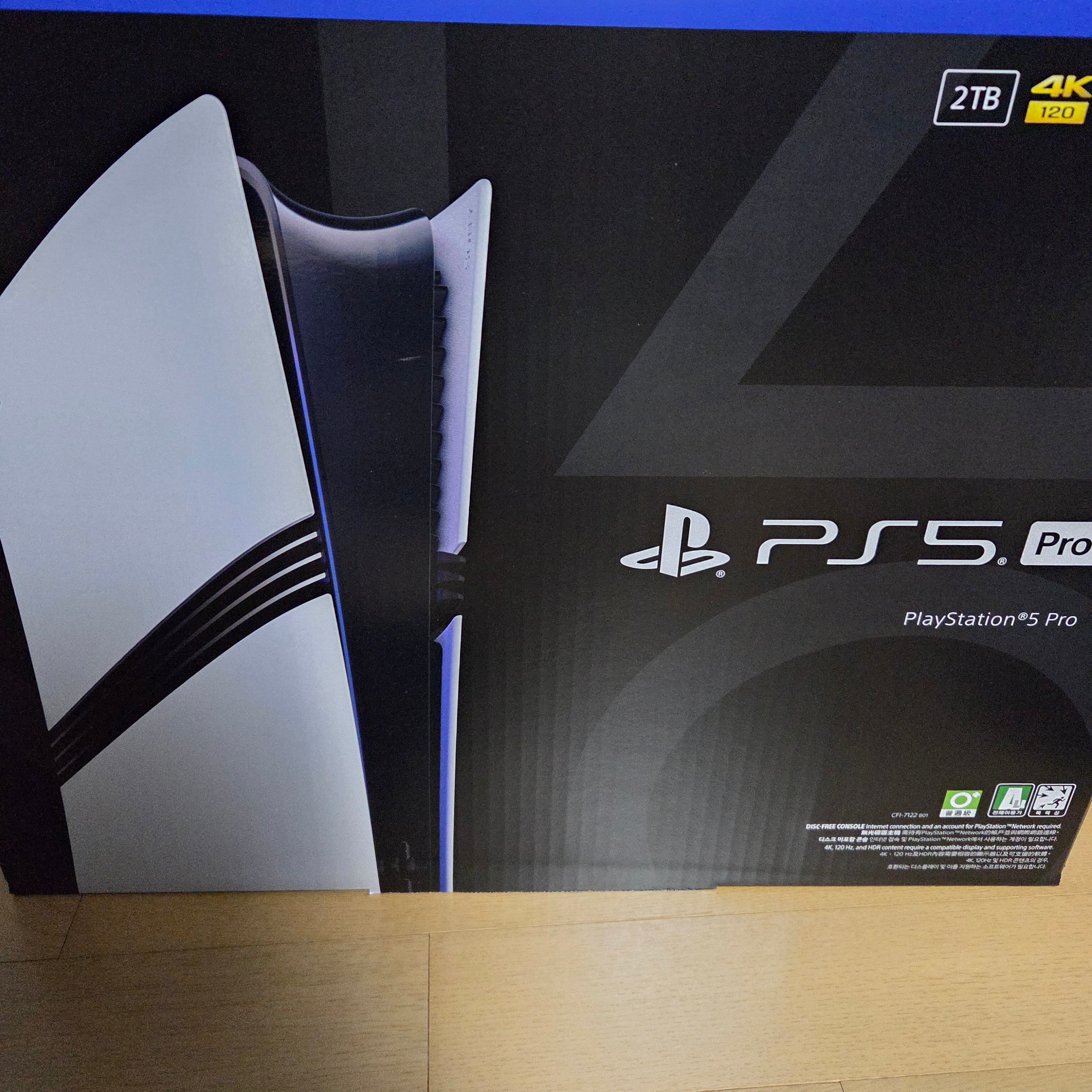 [7% 적립] PlayStation 5 Pro - 2TB 착용 스타일