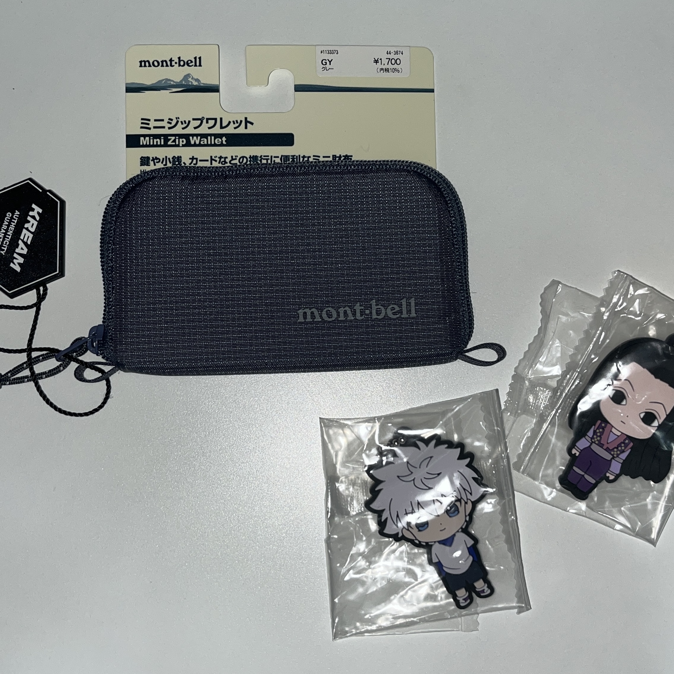 Montbell Mini Zip Wallet Gray 착용 스타일