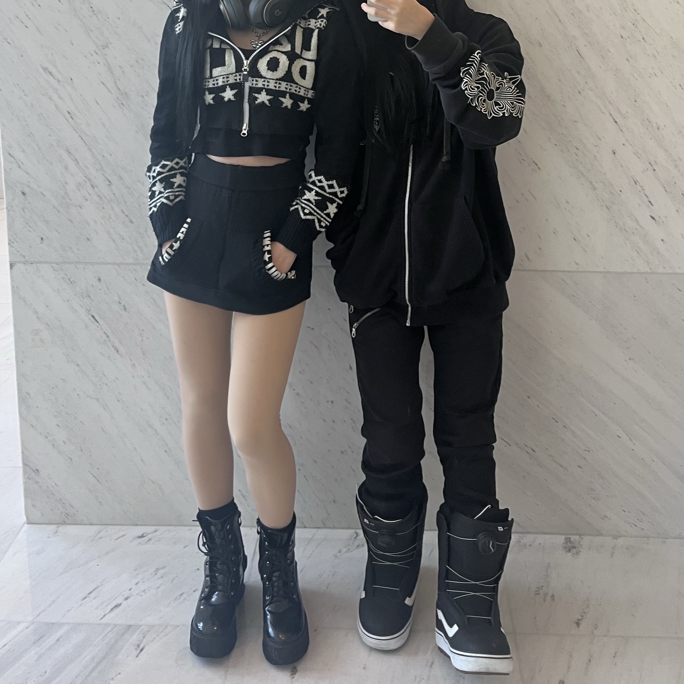 Chrome Hearts Horseshoe Floral Fleece Zip-Up Hoodie Black 착용 스타일