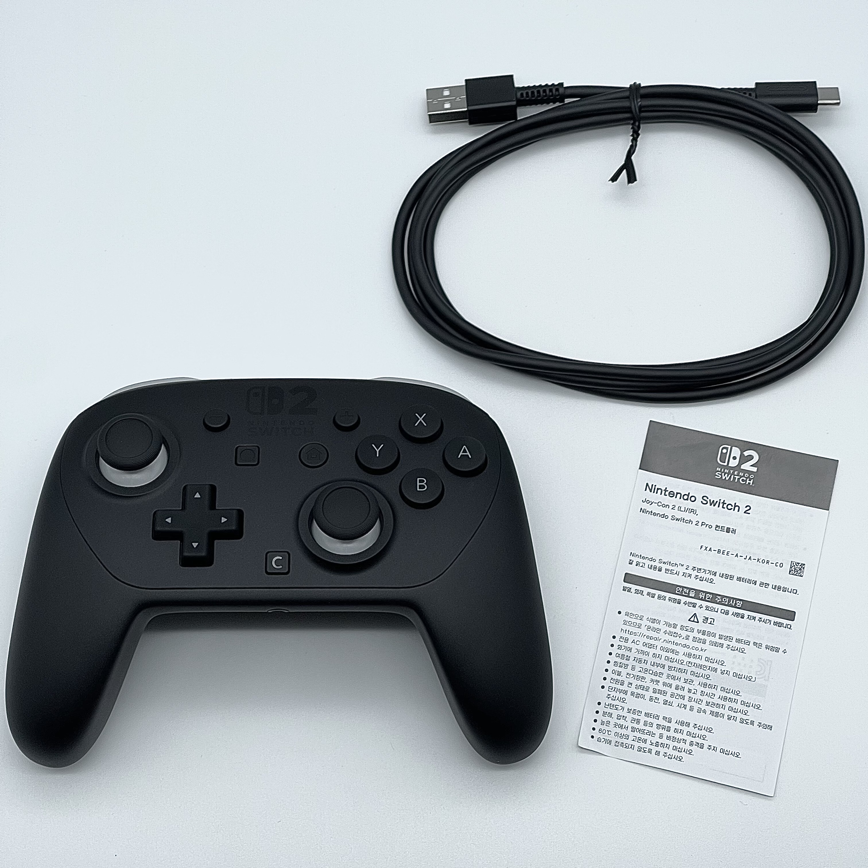 Nintendo Switch 2 Pro Controller Black 착용 스타일 - 6