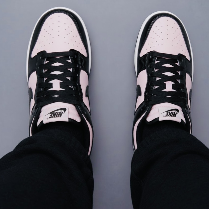 (W) Nike Dunk Low Essential Pink Foam Black 착용 스타일