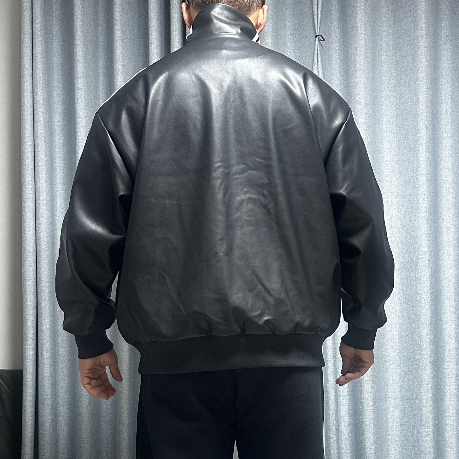 Adidas Pleather 3S Track Top Black - KR Sizing 착용 스타일 - 9