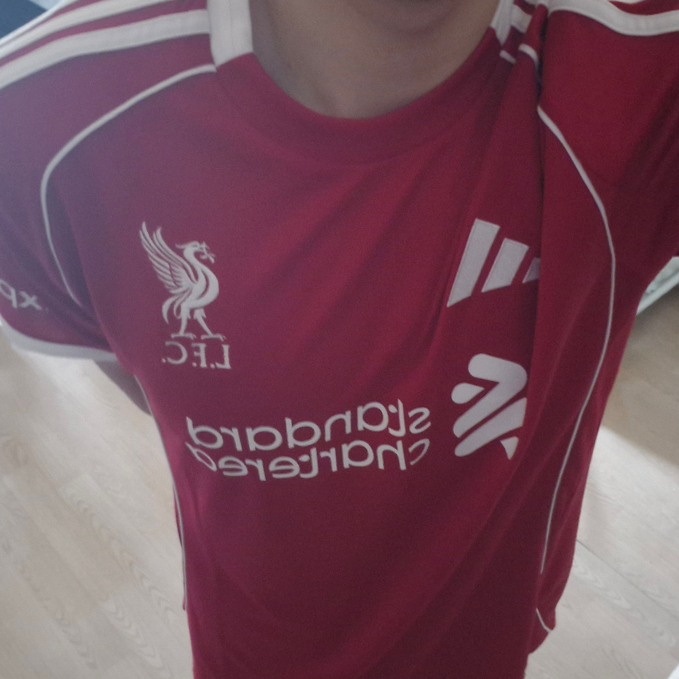 Adidas Liverpool FC 2025/26 Home Jersey Strawberry Red - KR Sizing (Non Marking Ver.) 착용 스타일