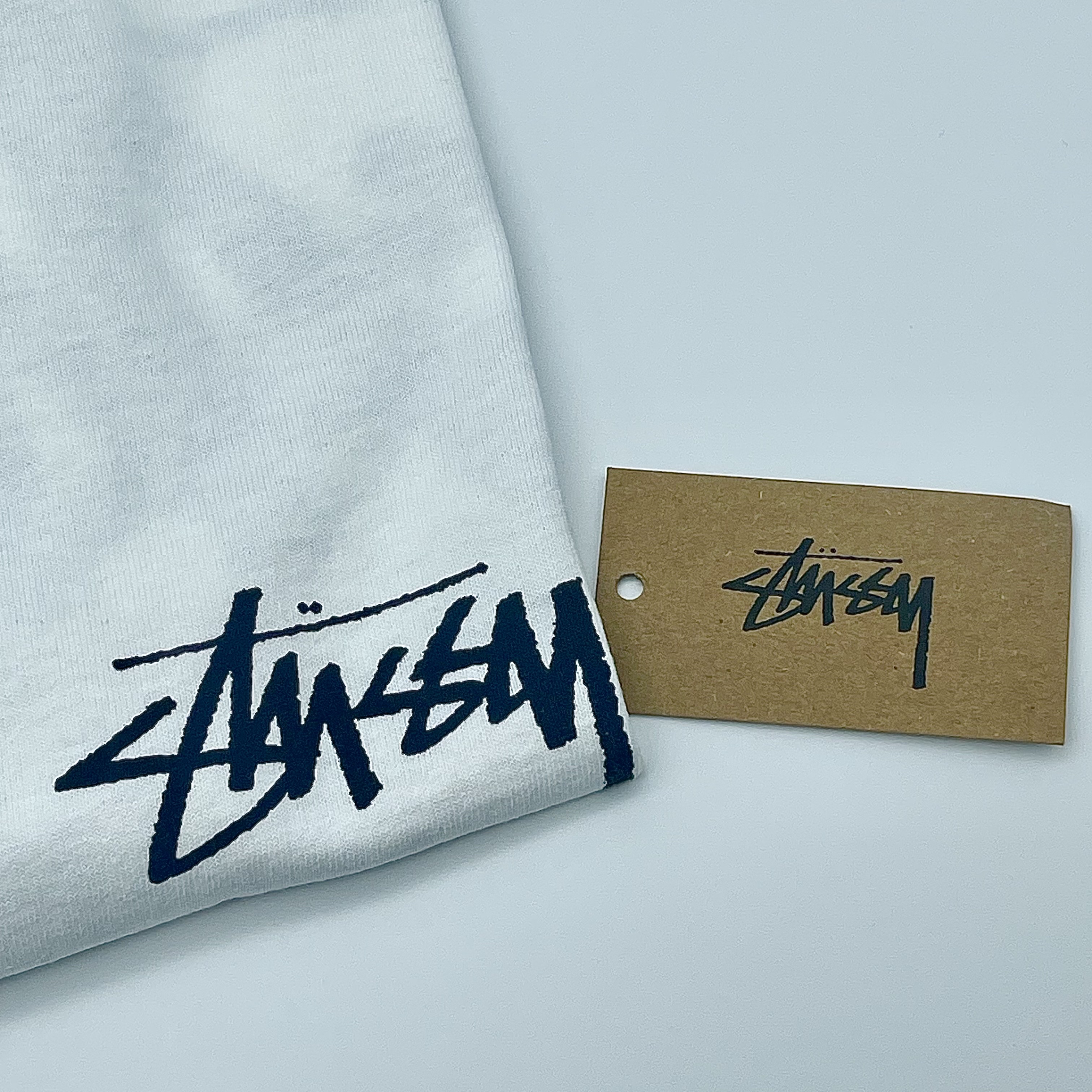 Stussy Kittens T-Shirt White 착용 스타일 - 5