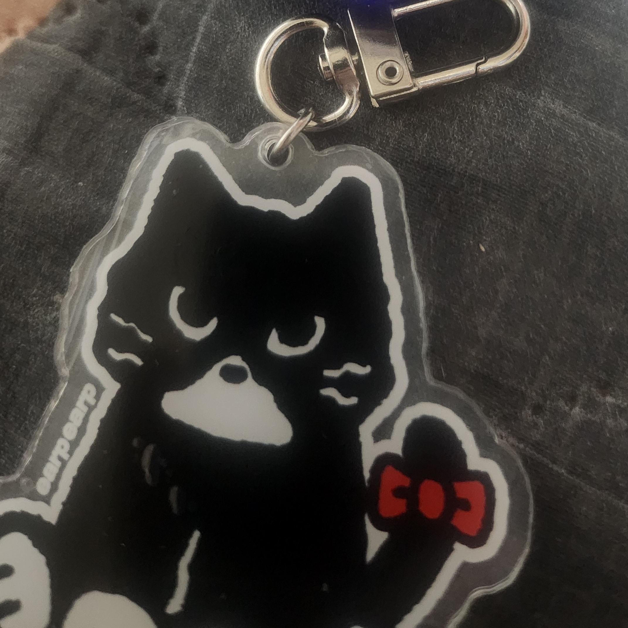 earpearp Mero Big Keyring Black 착용 스타일