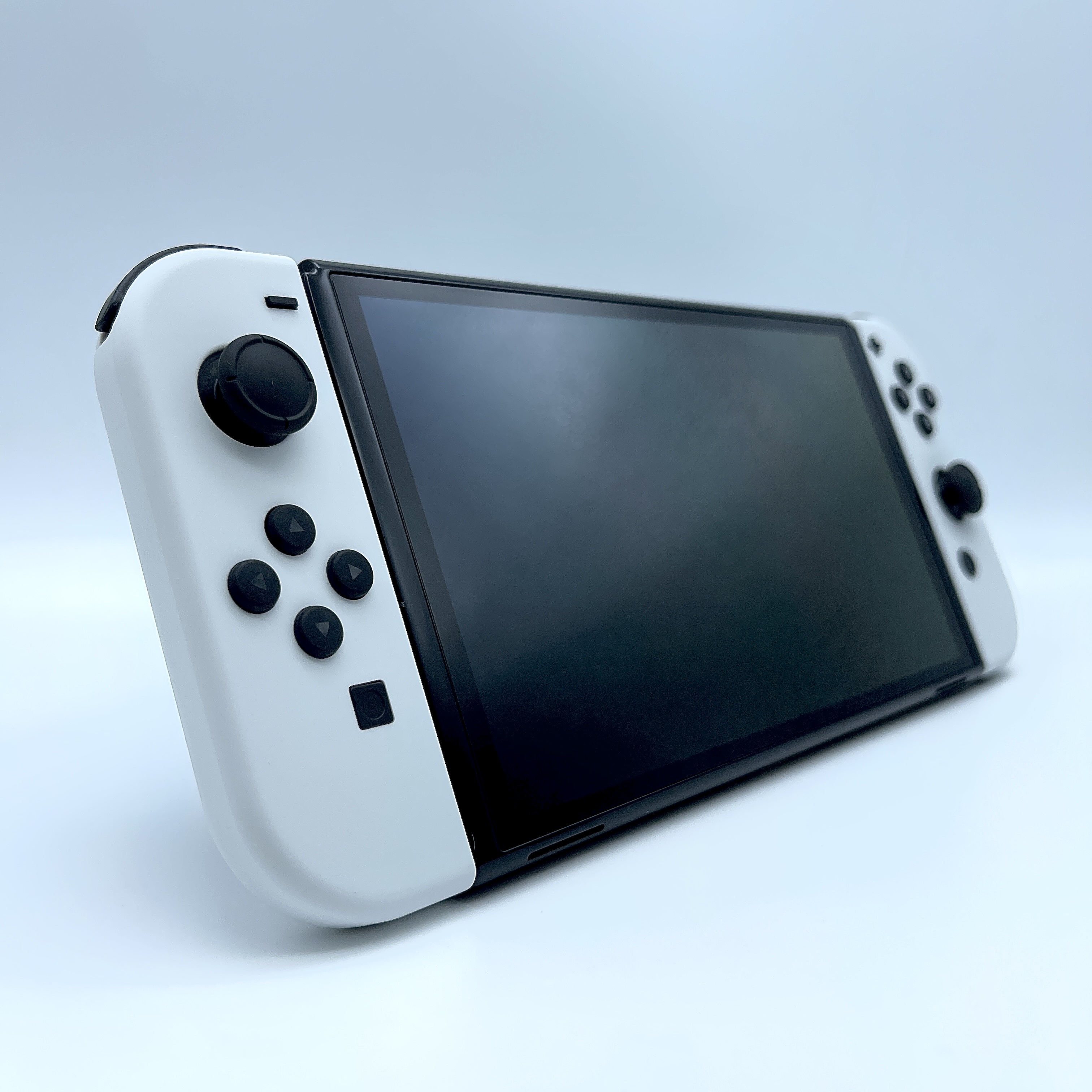 Nintendo Switch OLED White (Korean Ver.) 착용 스타일 - 10