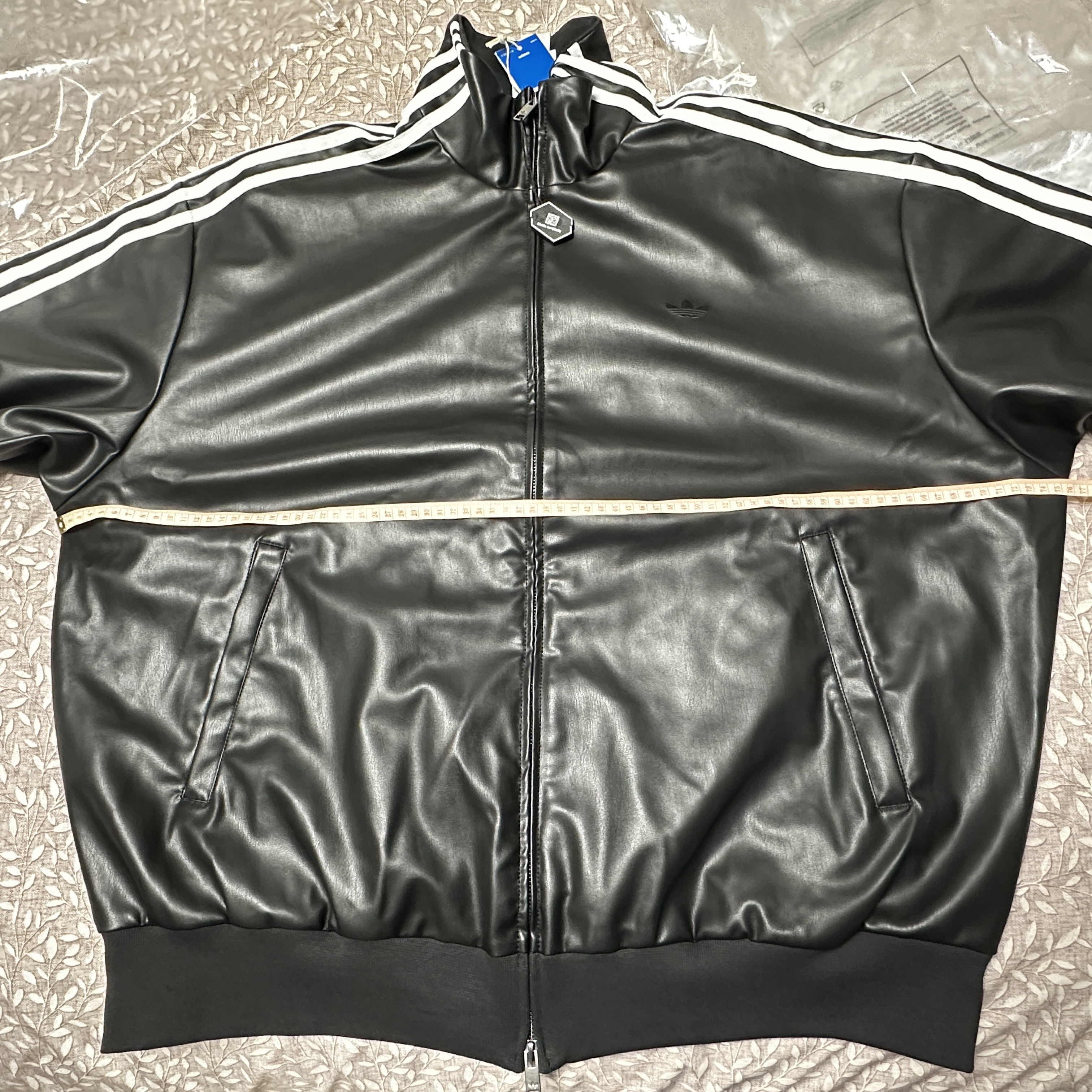 Adidas Pleather 3S Track Top Black - KR Sizing 착용 스타일 - 3