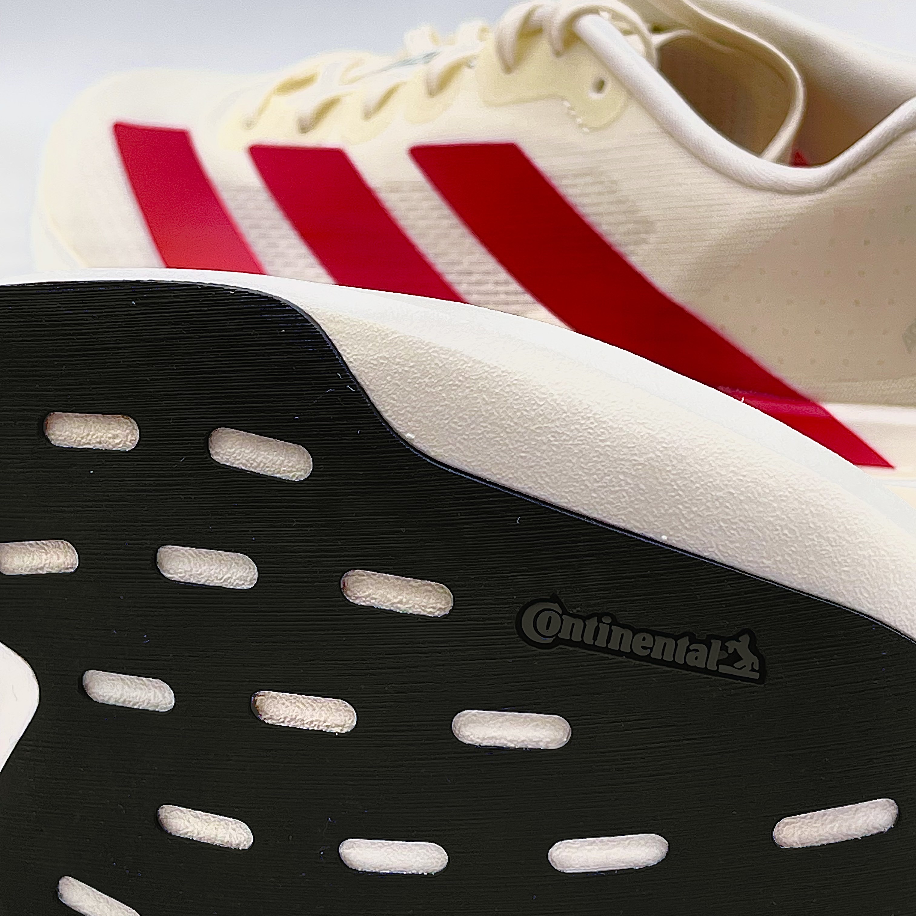 Adidas Adizero EVO SL Off White Better Scarlet 착용 스타일 - 7