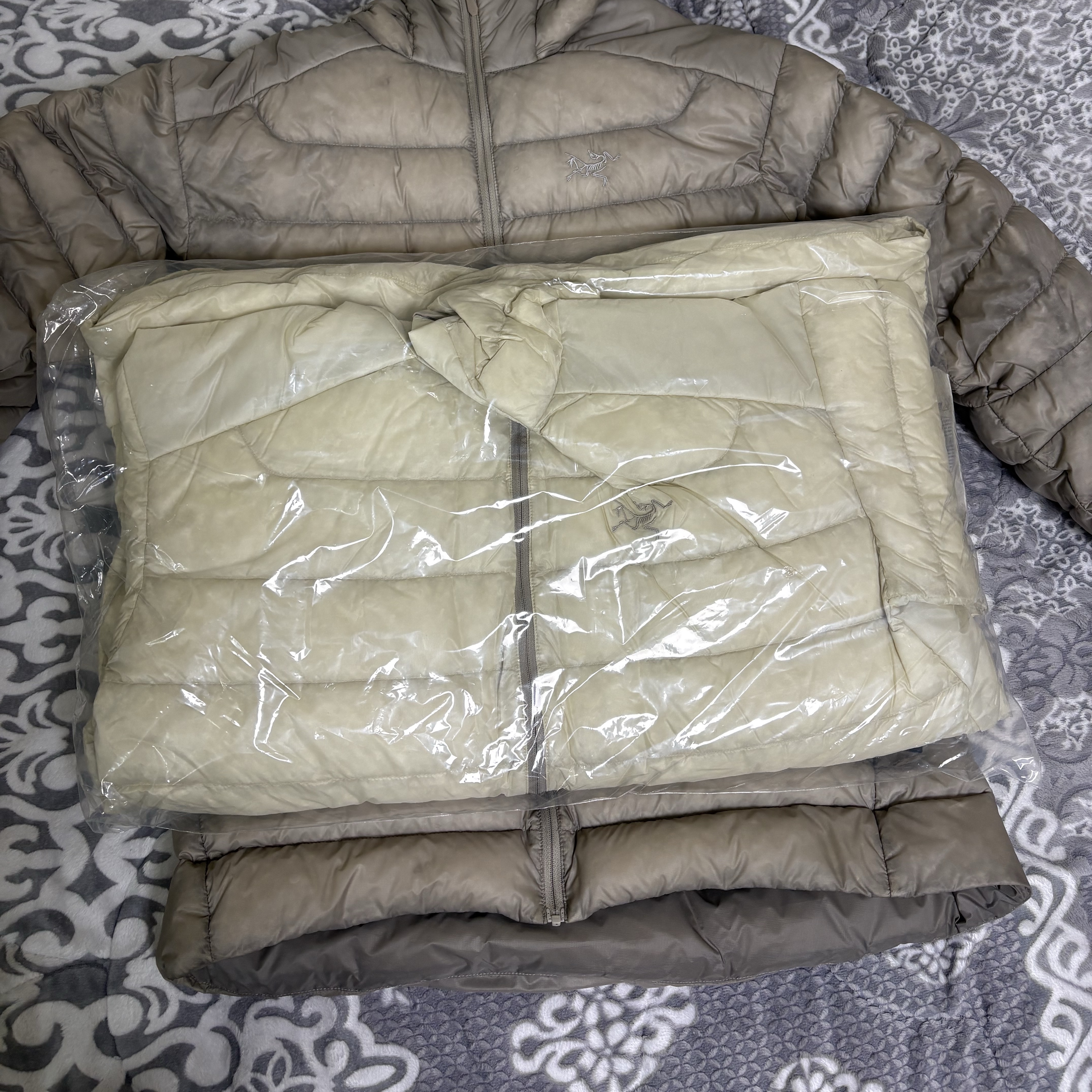 Arc'teryx Konseal 15 Backpack Forage, Arc'teryx Mantis 1 Waistpack Rune 착용 스타일 - 1