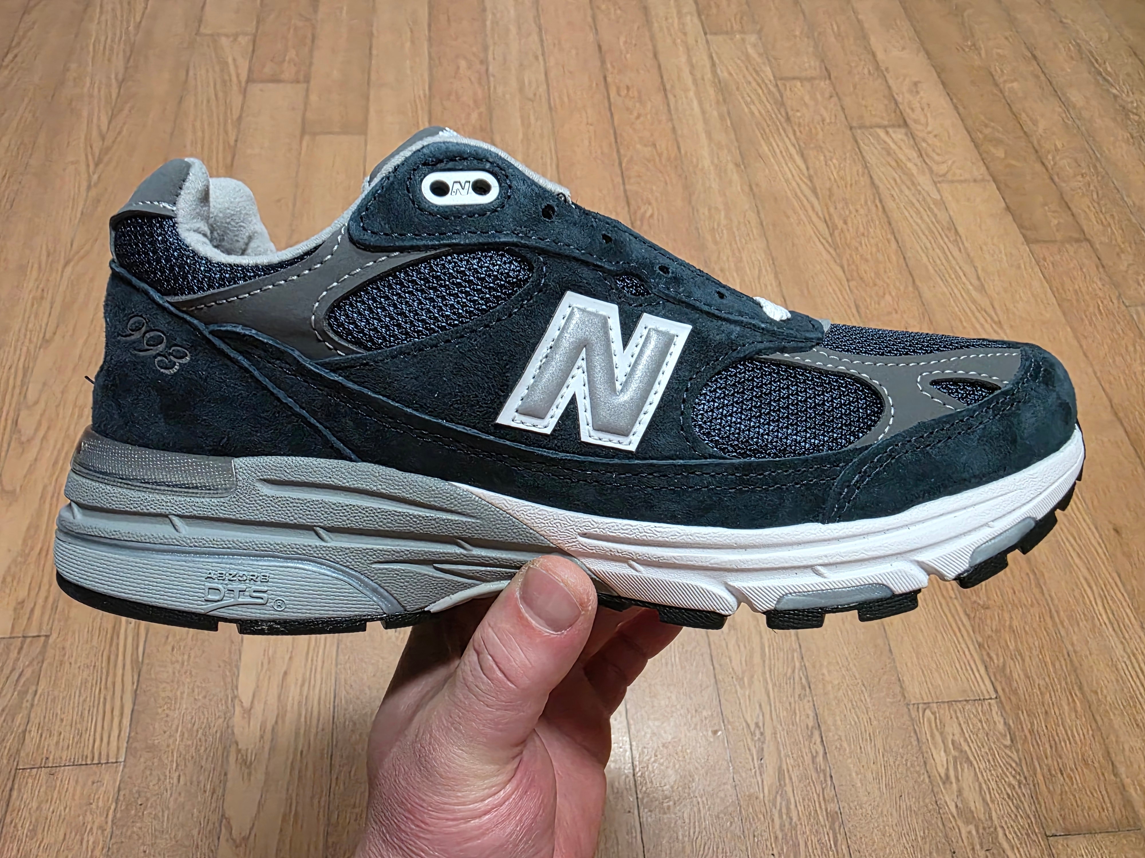 New Balance 993 Made in USA Navy - D Standard, New Balance 992 Made in USA Core Navy 착용 스타일 - 4