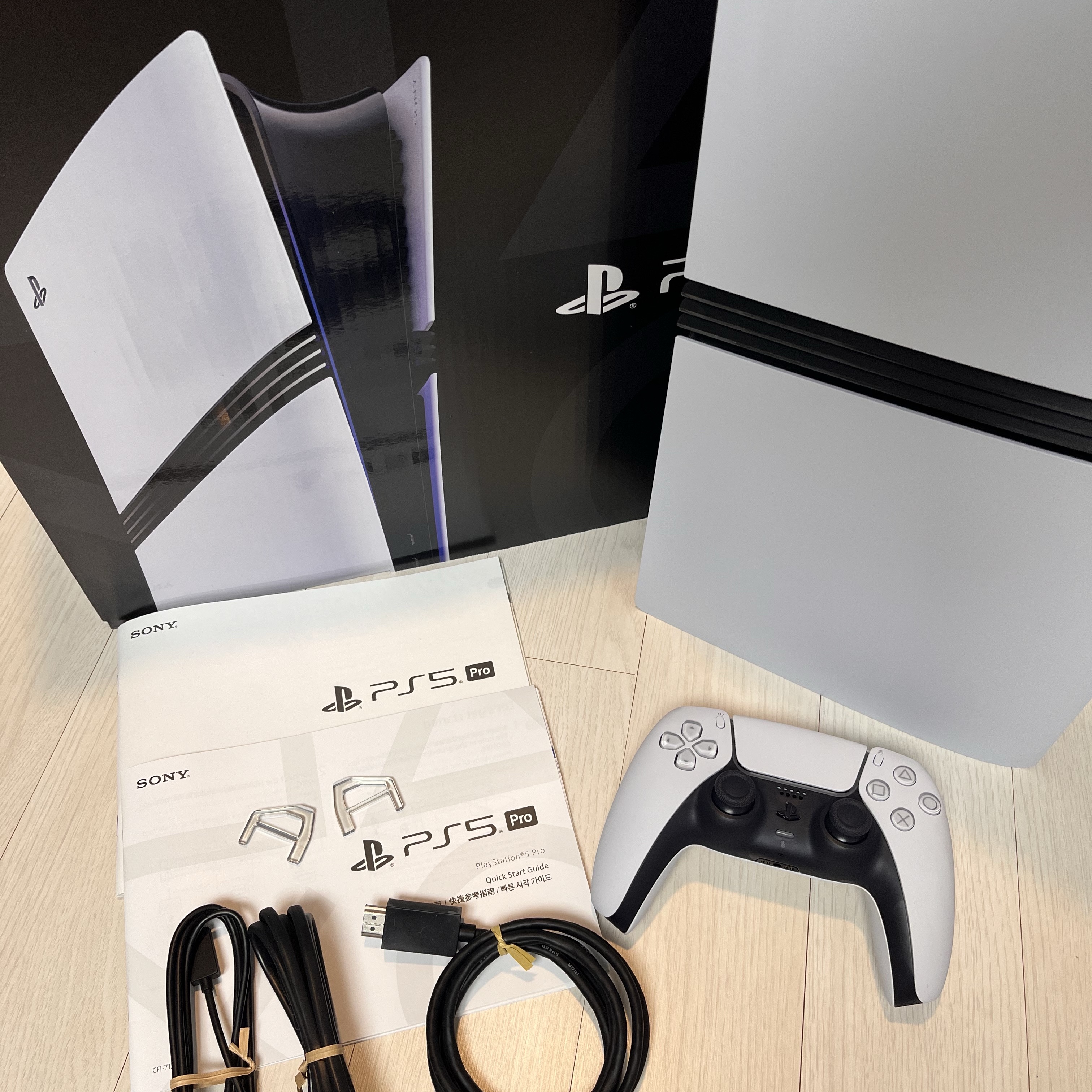 [7% 적립] PlayStation 5 Pro - 2TB 착용 스타일