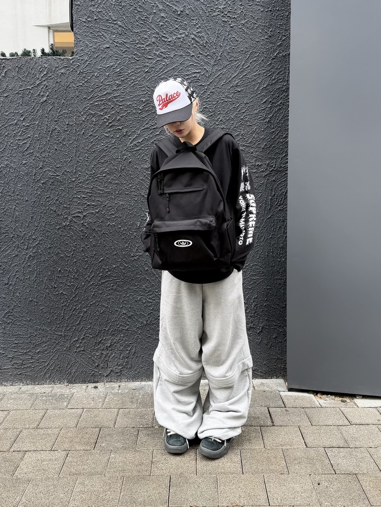 Palace Palactic Trucker Black - 25SS 착용 스타일