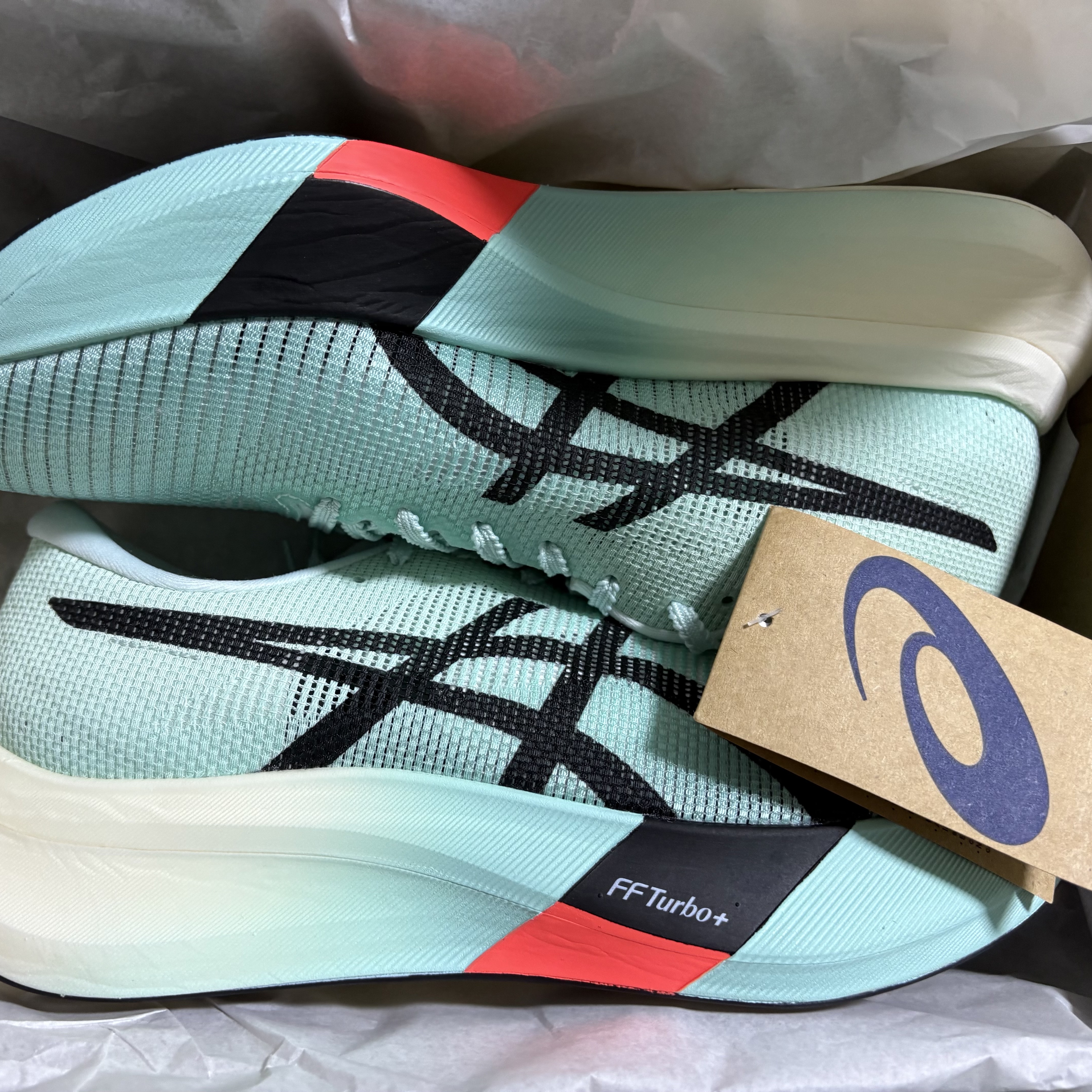 Asics Metaspeed Edge Tokyo Green Gecko Black, Norda 001/A Cinder 착용 스타일 - 3