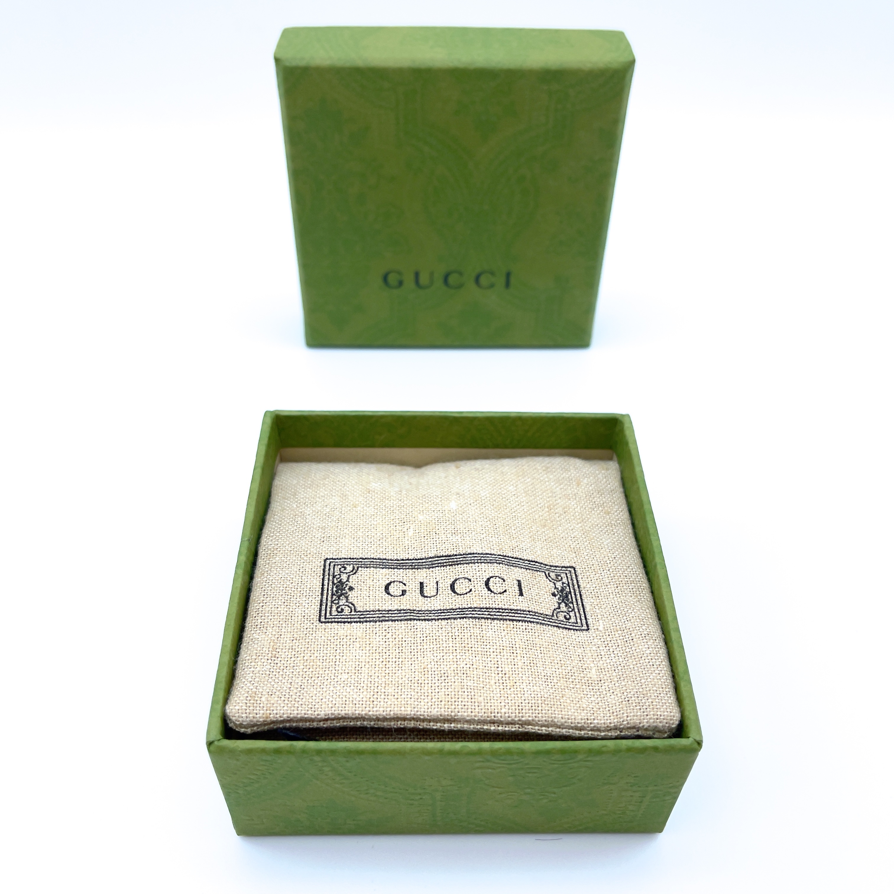 Gucci Interlocking G Bracelet Silver 착용 스타일 - 4