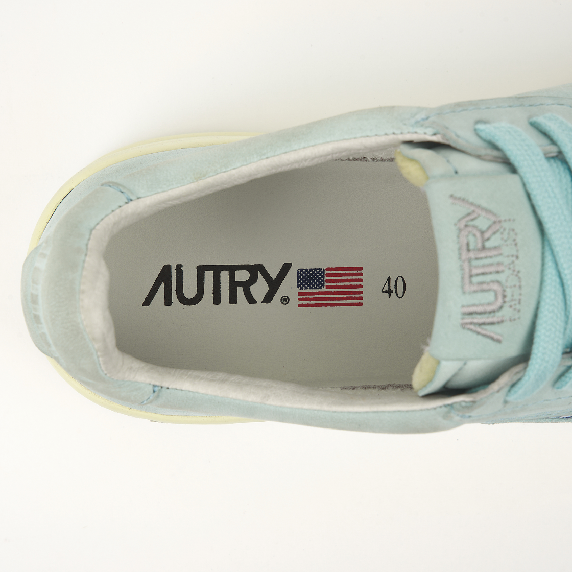 (W) 오트리 메달리스트 로우 고트스킨 스니커즈 라이트 블루((W) Autry Medalist Low Goatskin Sneakers Light Blue) - 8