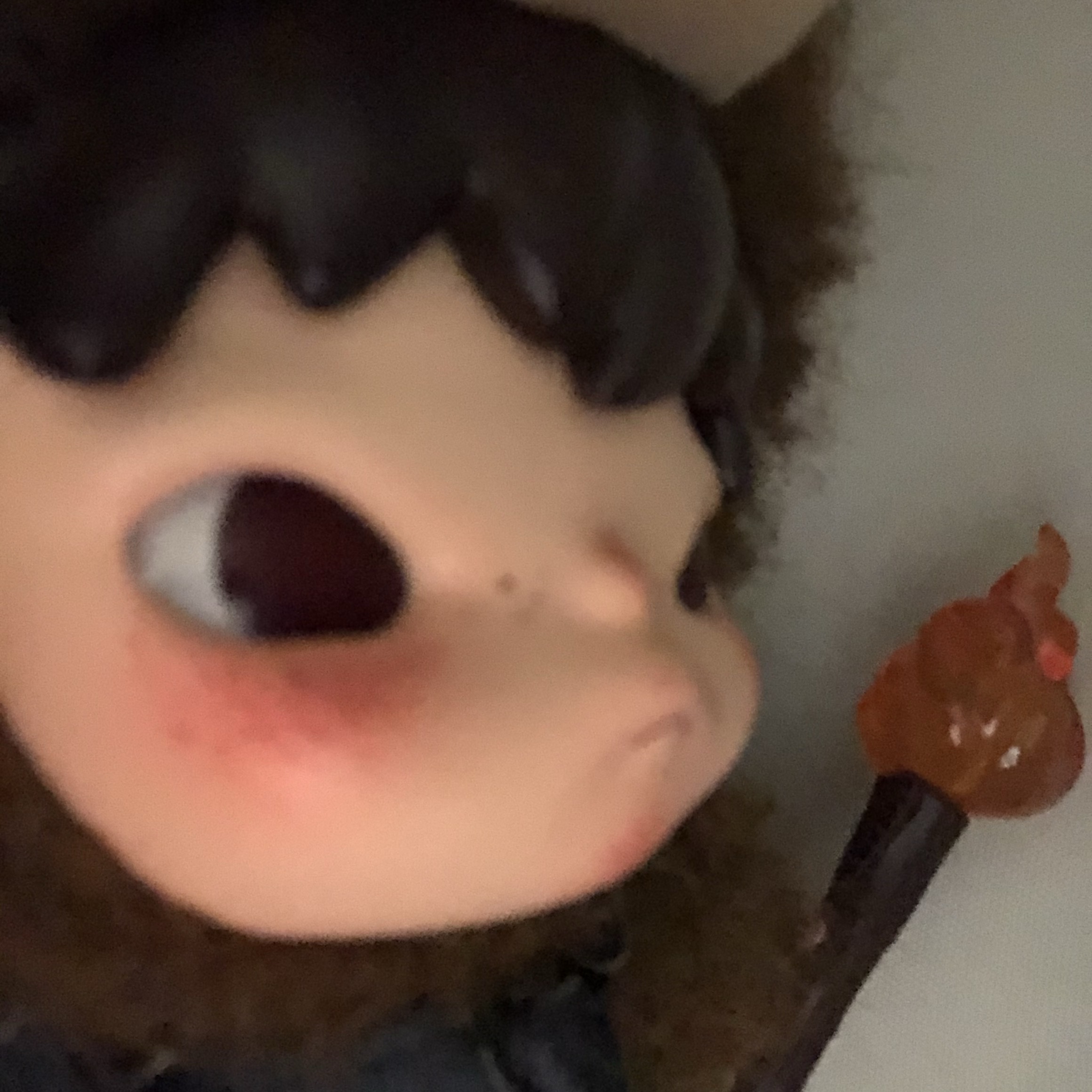 Pop Mart Hirono Living Wild-Fight For Joy Plush Doll 착용 스타일 - 1