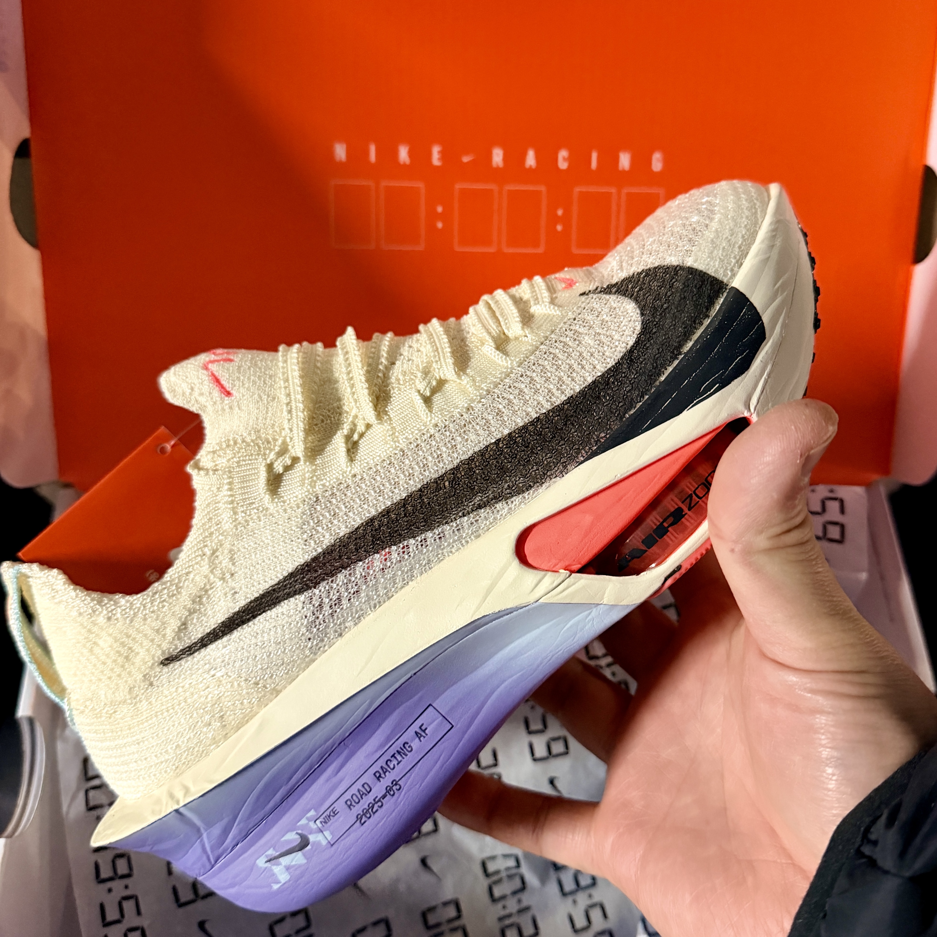 (W) Nike Air Zoom Alphafly Next% 3 Coconut Milk Dusty Amethyst 착용 스타일