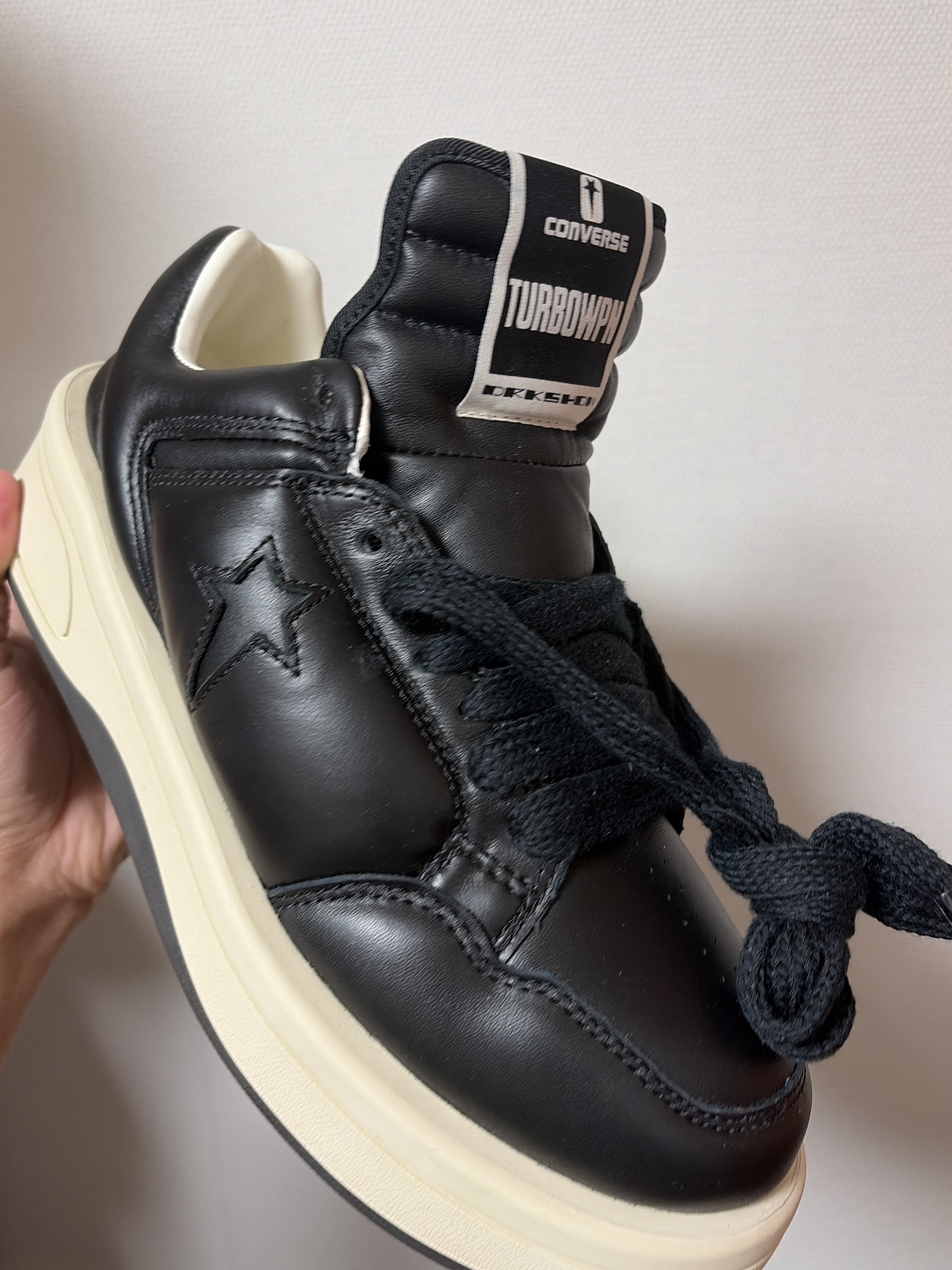 Converse x Drkshdw Turbowpn Ox Black 착용 스타일