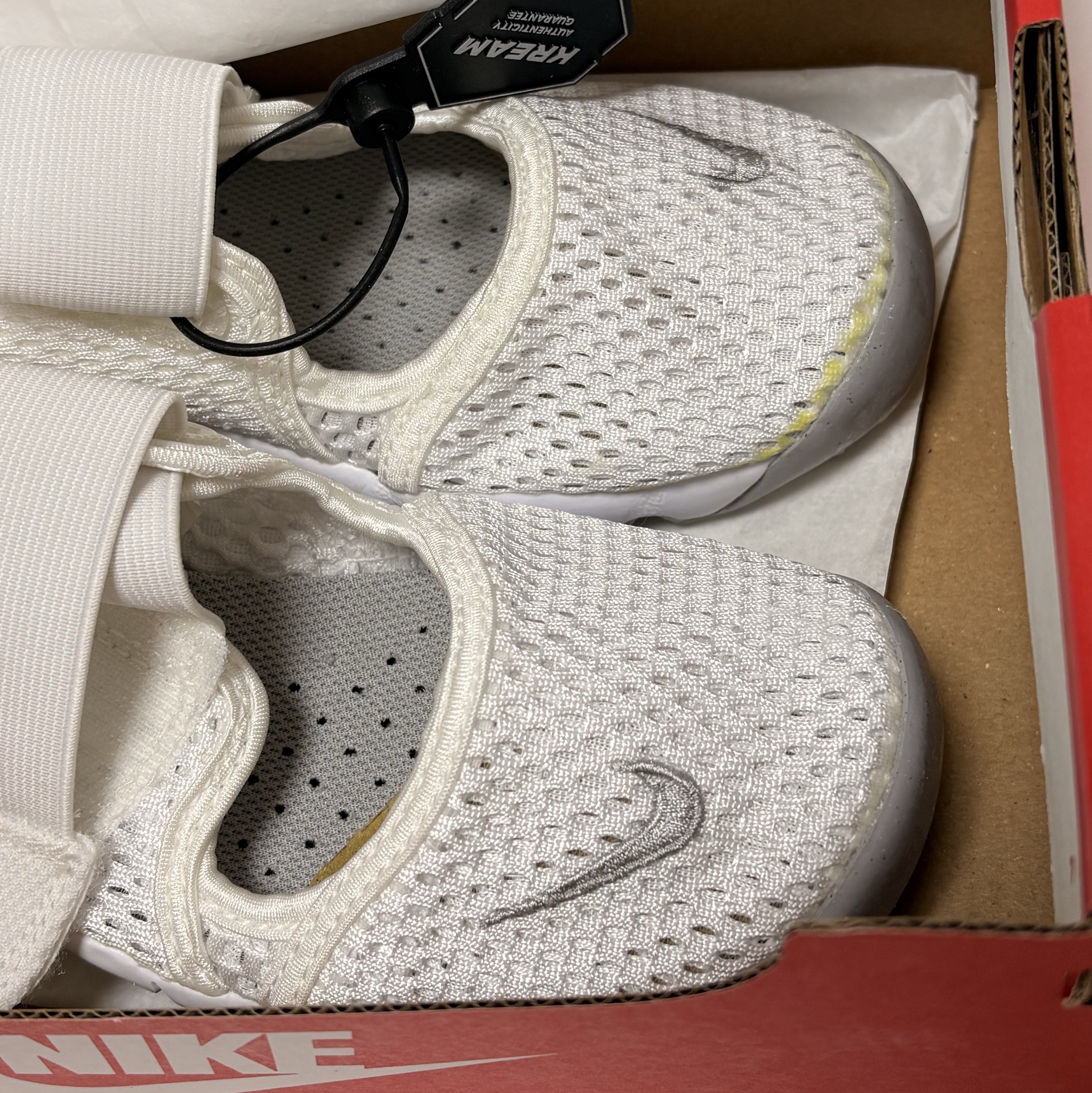 (GS/PS) Nike Air Rift White Wolf Grey 착용 스타일 - 3