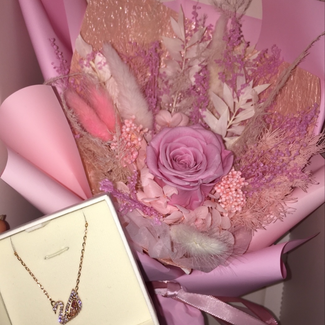 (W) Swarovski Dazzling Swan Necklace Pink Rose Gold Plated 착용 스타일
