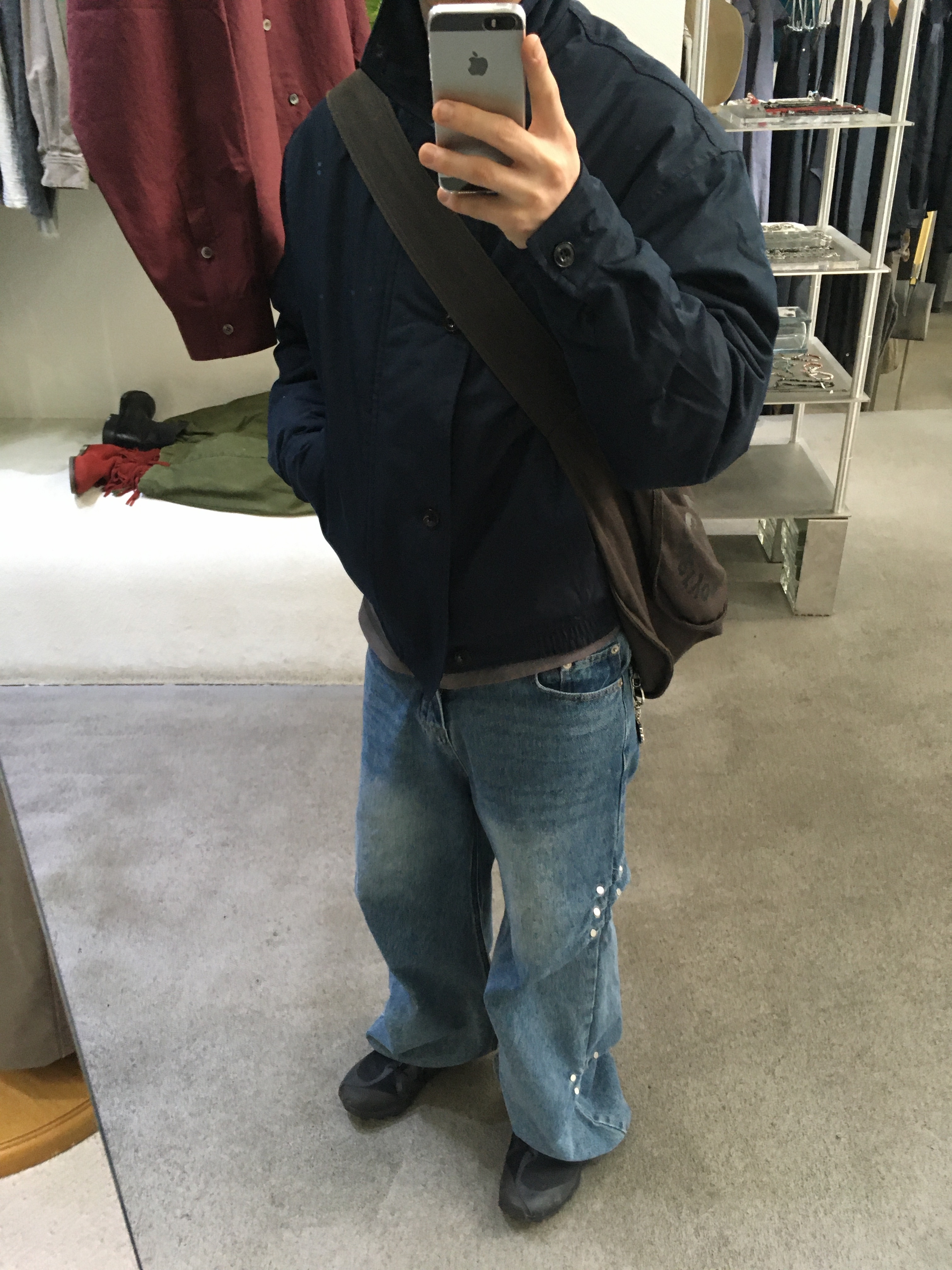 On Running x Post Archive Faction (Paf) Cloudventure Peak All Black, Sansan Gear X b.E Swirl Bag Charcoal 착용 스타일 - 2