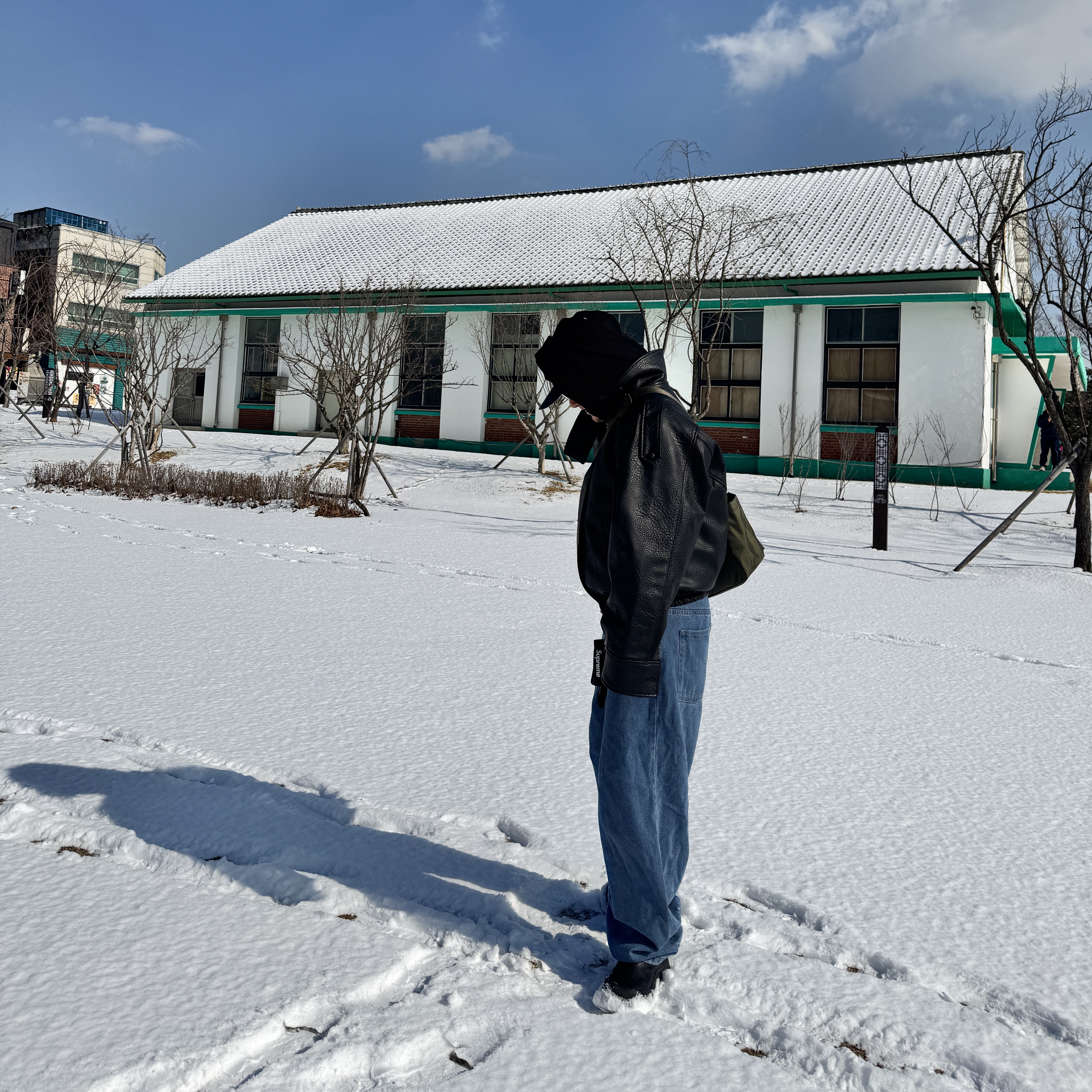Zara Faux Leather Jacket Black, Polar Skate Co. Big Boy Pants Mid Blue 착용 스타일 - 3