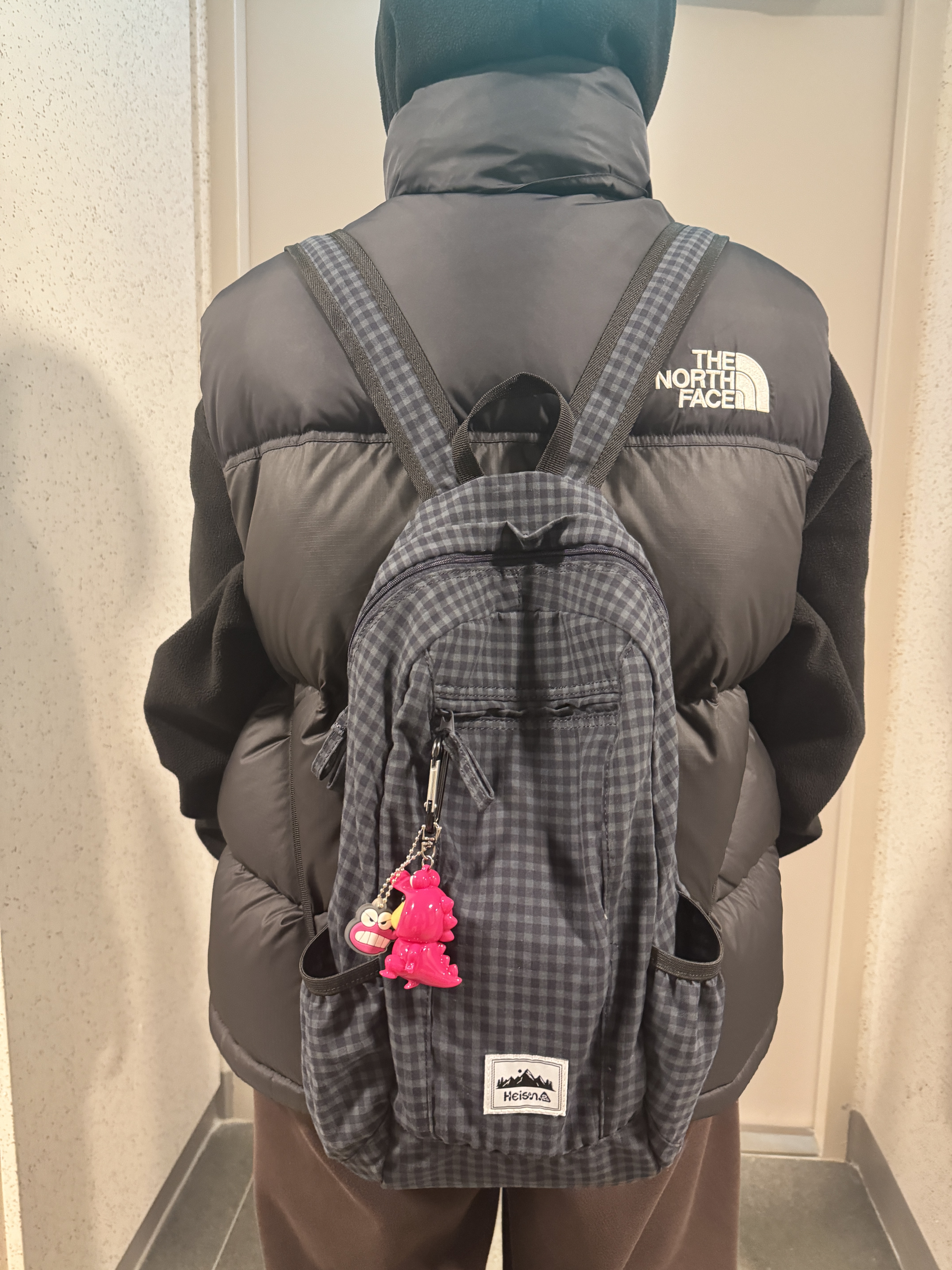 Heisan Compact Pocket Bag V1 Gingham Check - Navy 착용 스타일 - 1