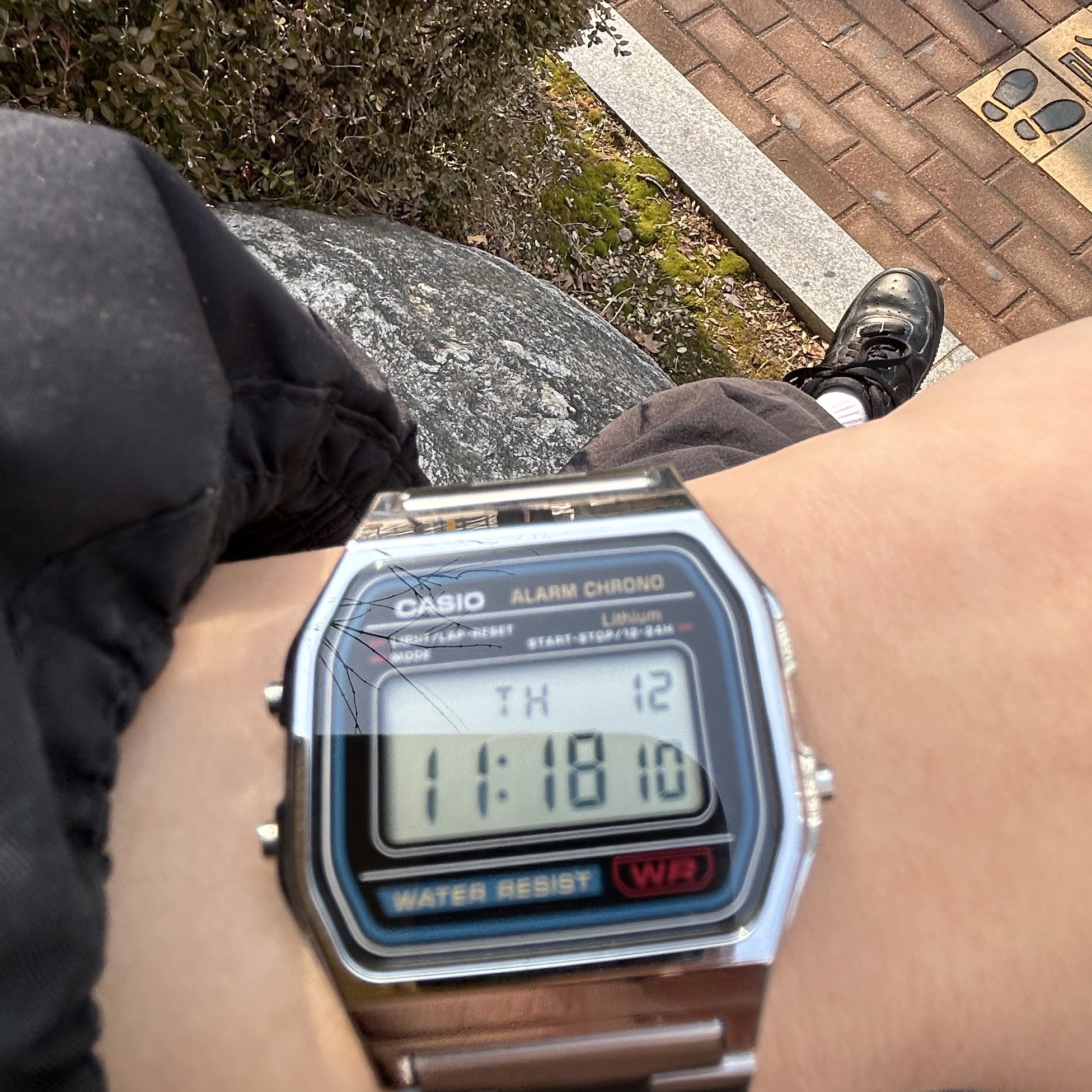 Casio A-158WA-1 착용 스타일