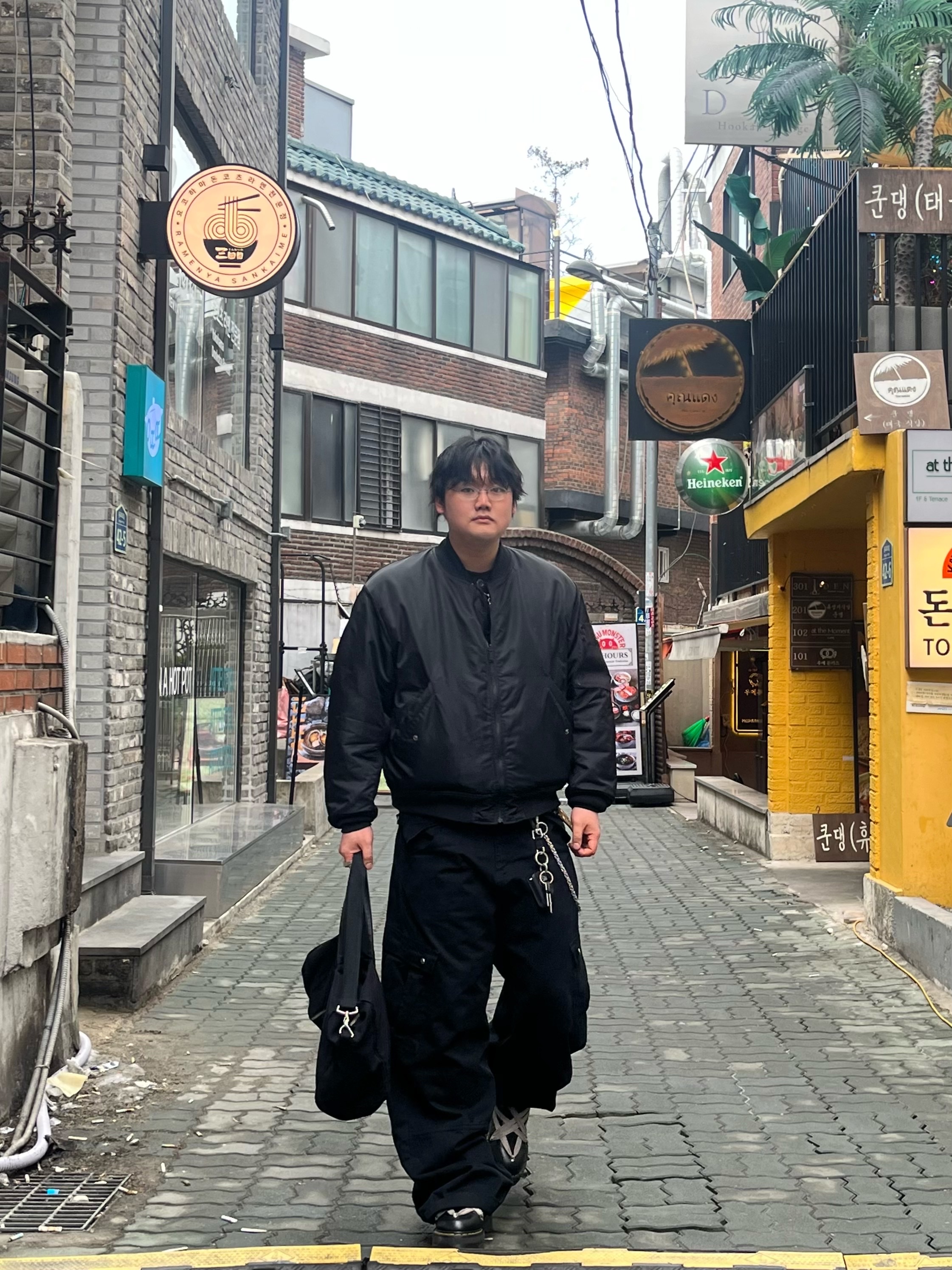 Dr. Martens x Rick Owens 1460 RO Leather Lace Up Platform Boots Black Lunar, GU x Undercover Reversible Jacket Black 착용 스타일 - 3