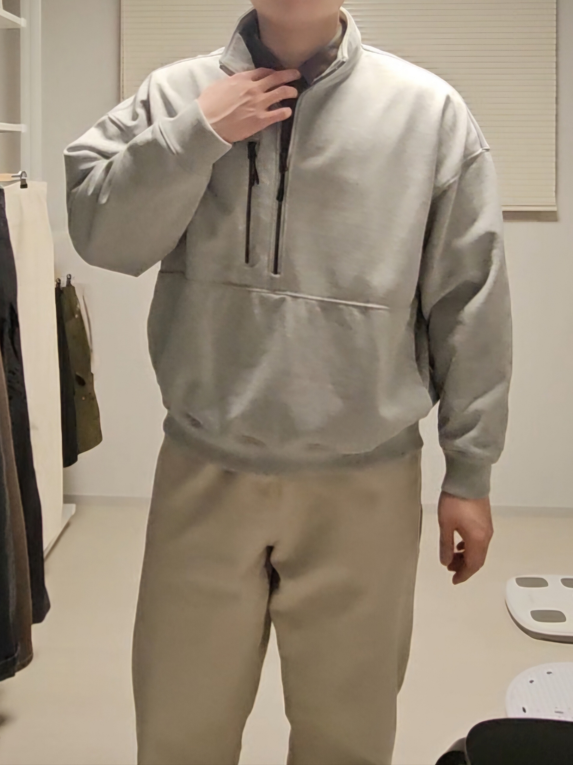 Nanamica Gore-Tex Down Coat Black, New Balance 990v1 Made in USA Grey White 착용 스타일 - 3