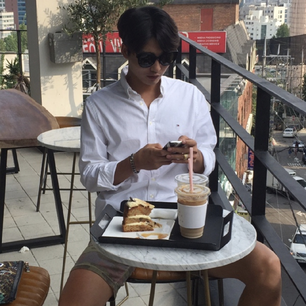 KREAM 프로필 이미지