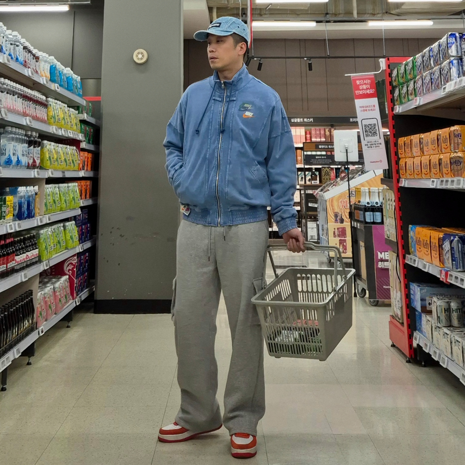 Nike Air Force 1 '07 LV8 Athletic Club Rush Orange Washed Teal, Supreme Punched Denim Camp Cap Washed Indigo - 23FW 착용 스타일 - 1