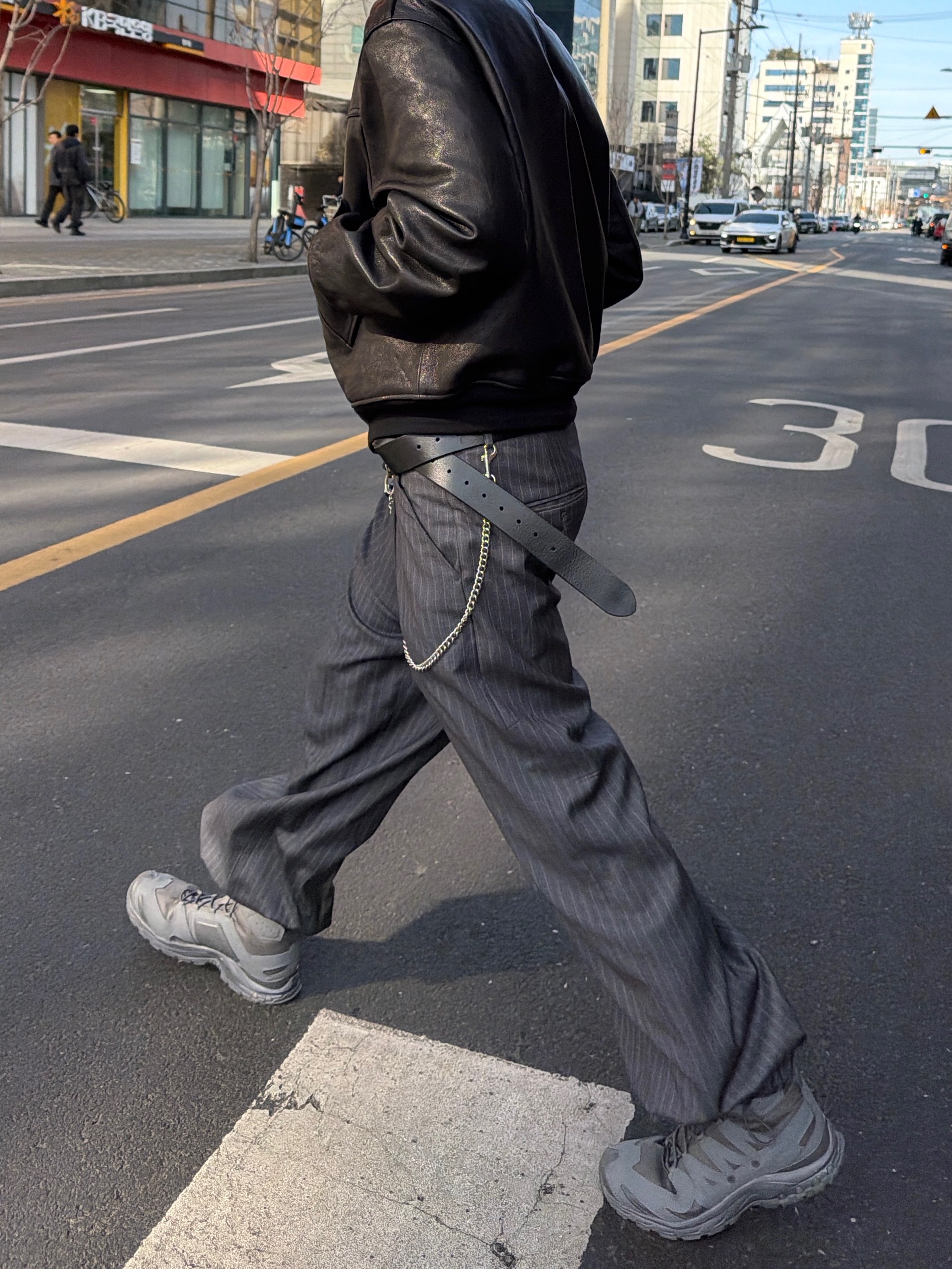 Salomon x Rier XA Jungle Castlerock 착용 스타일 - 2