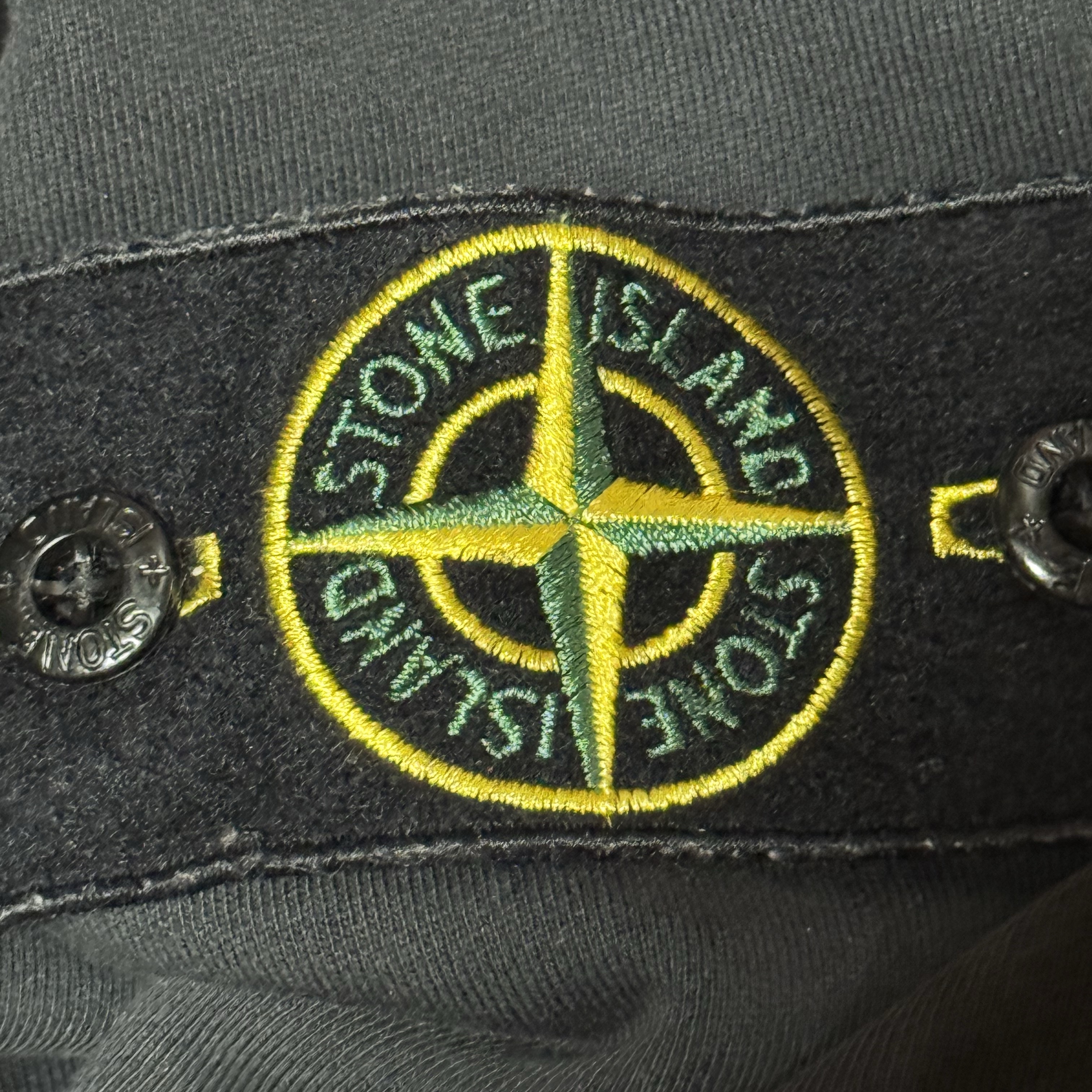 Stone Island 4100010 Crinkle Reps NY Recycled Nylon Down Jacket with Wind Resistant Black - 25FW 착용 스타일 - 3