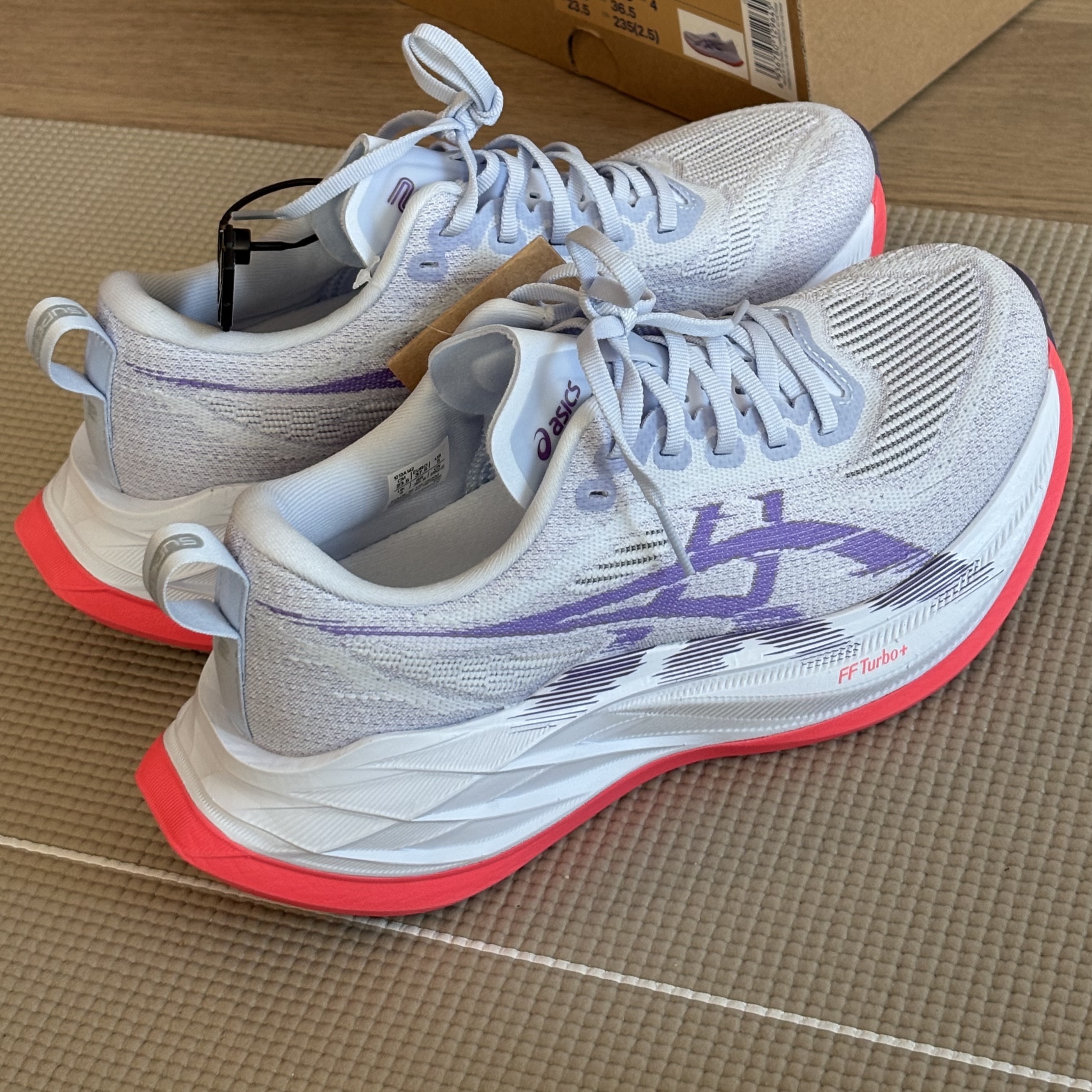 Asics Superblast 2 Blue Fade Edo Purple 착용 스타일