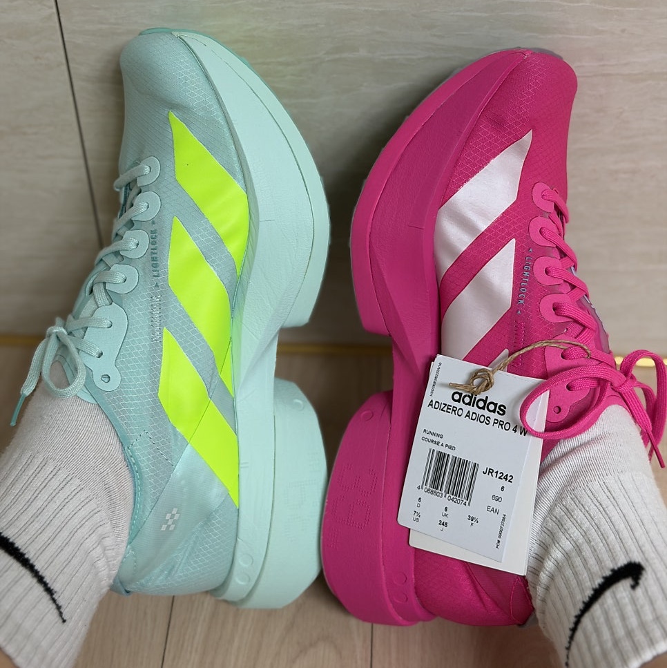 (W) Adidas Adizero Adios Pro 4 Shock Pink Zero Metalic, (W) Adidas Adizero Adios Pro 4 Semi Flash Aqua Lucid Lemon 착용 스타일