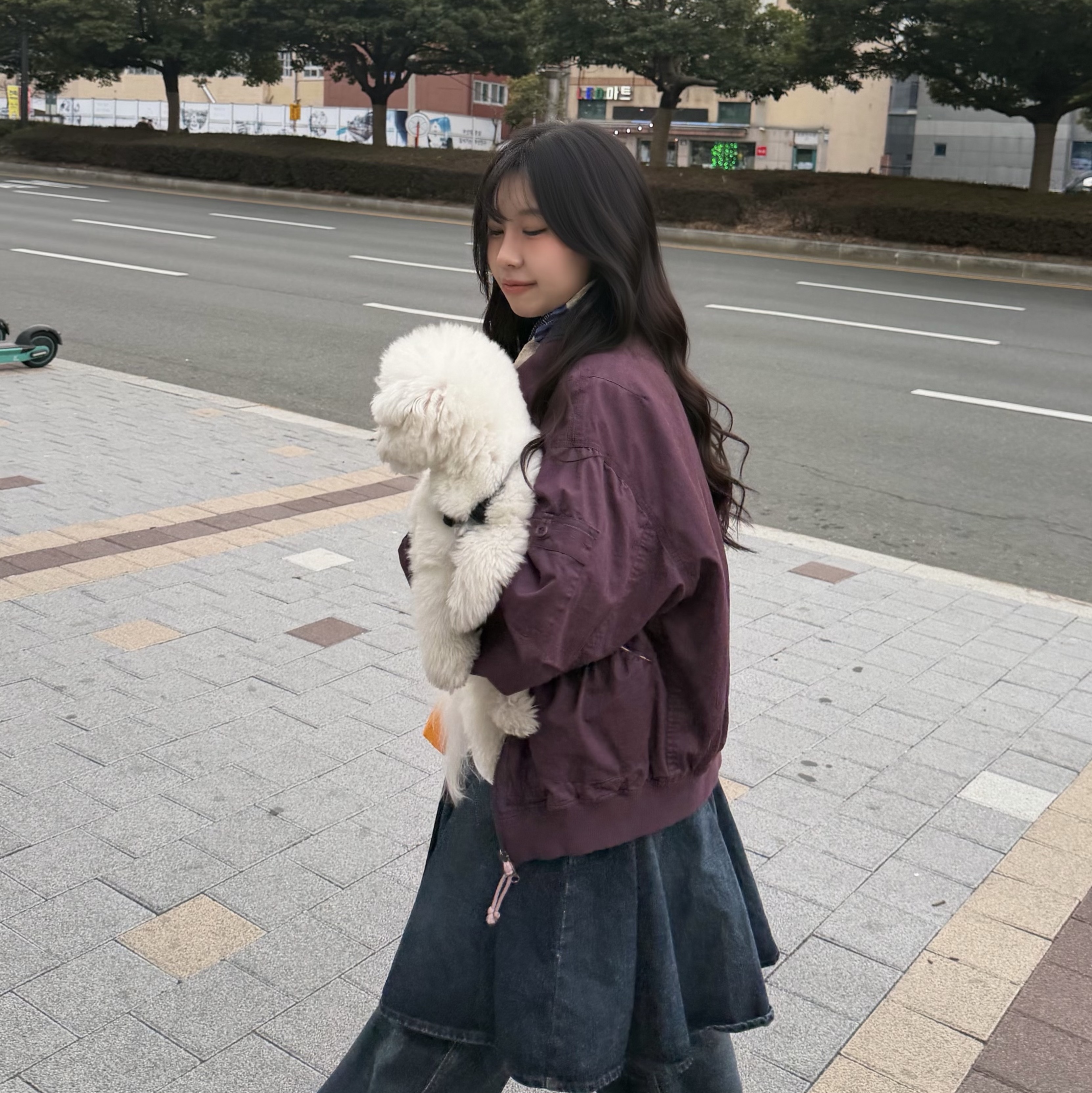 COYSEIO Dusty Cotton Bomber Jacket Purple, COYSEIO Deep Denim Pleats Skirt Navy 착용 스타일 - 3