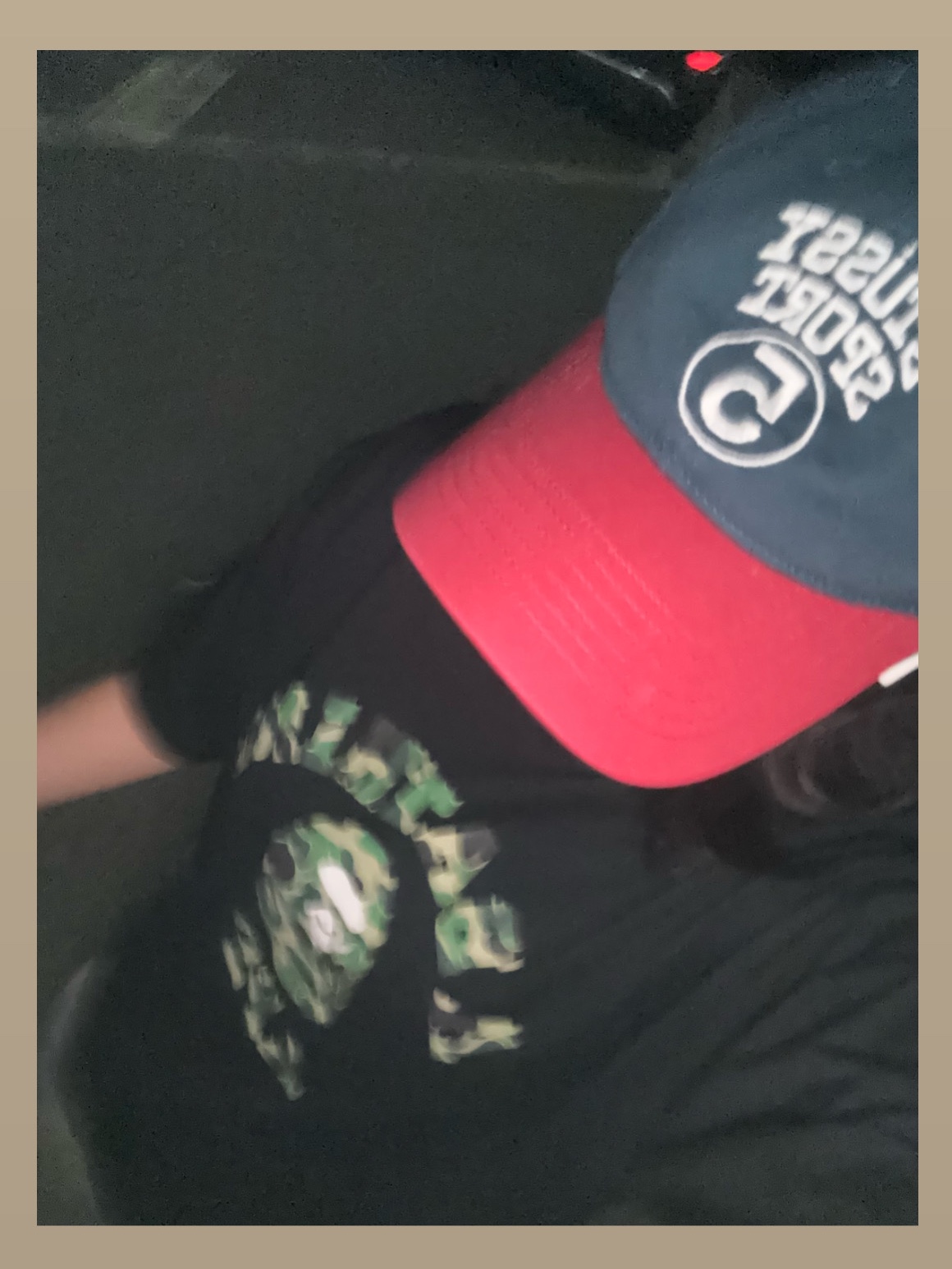 Stussy Low Profile Sport 5 Strapback Navy, BAPE 1st Camo College T-Shirt Black Green 착용 스타일 - 2