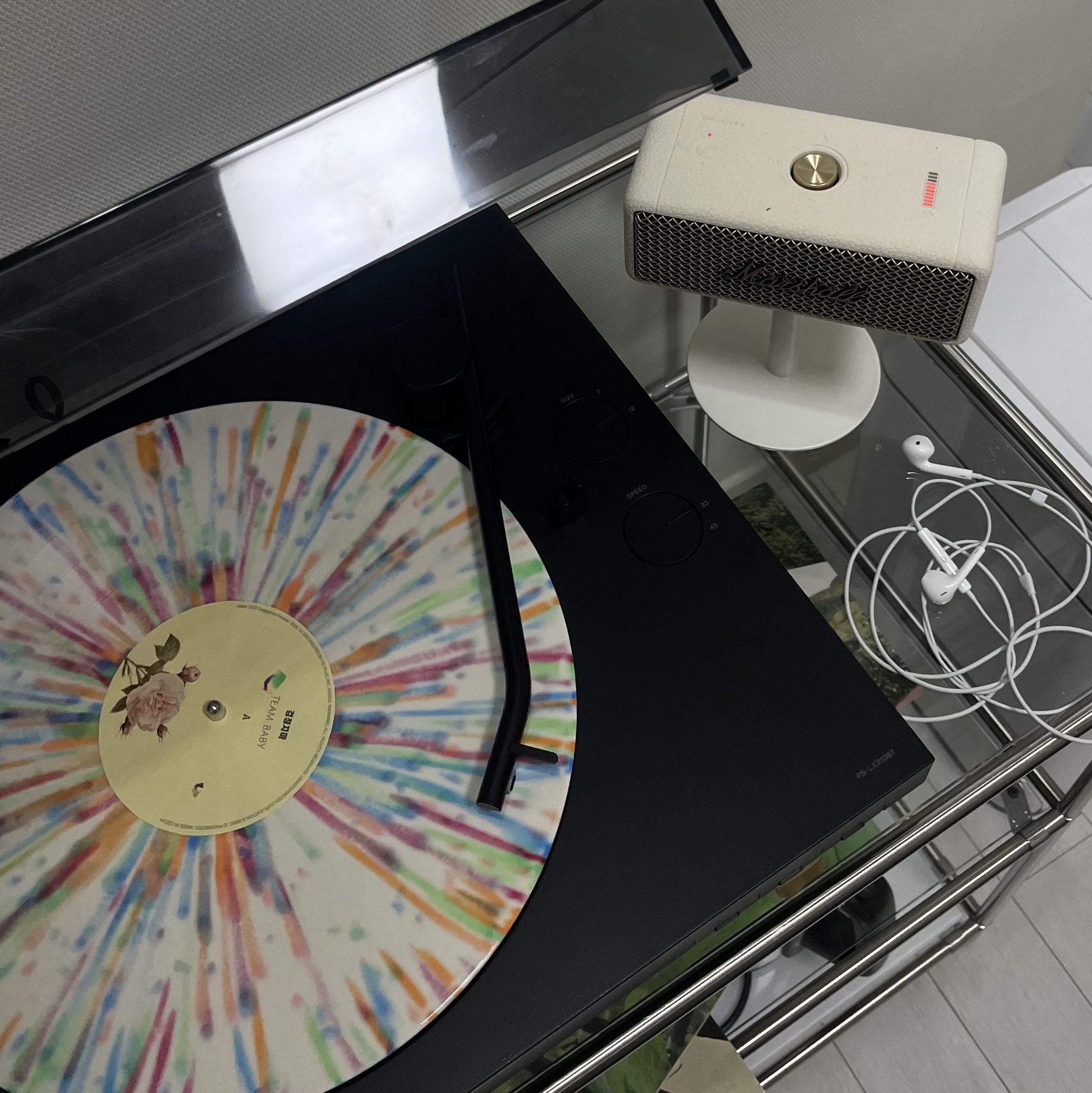 The Black Skirts 3rd Album Part 1 Team Baby LP Splatter Color 착용 스타일 - 1