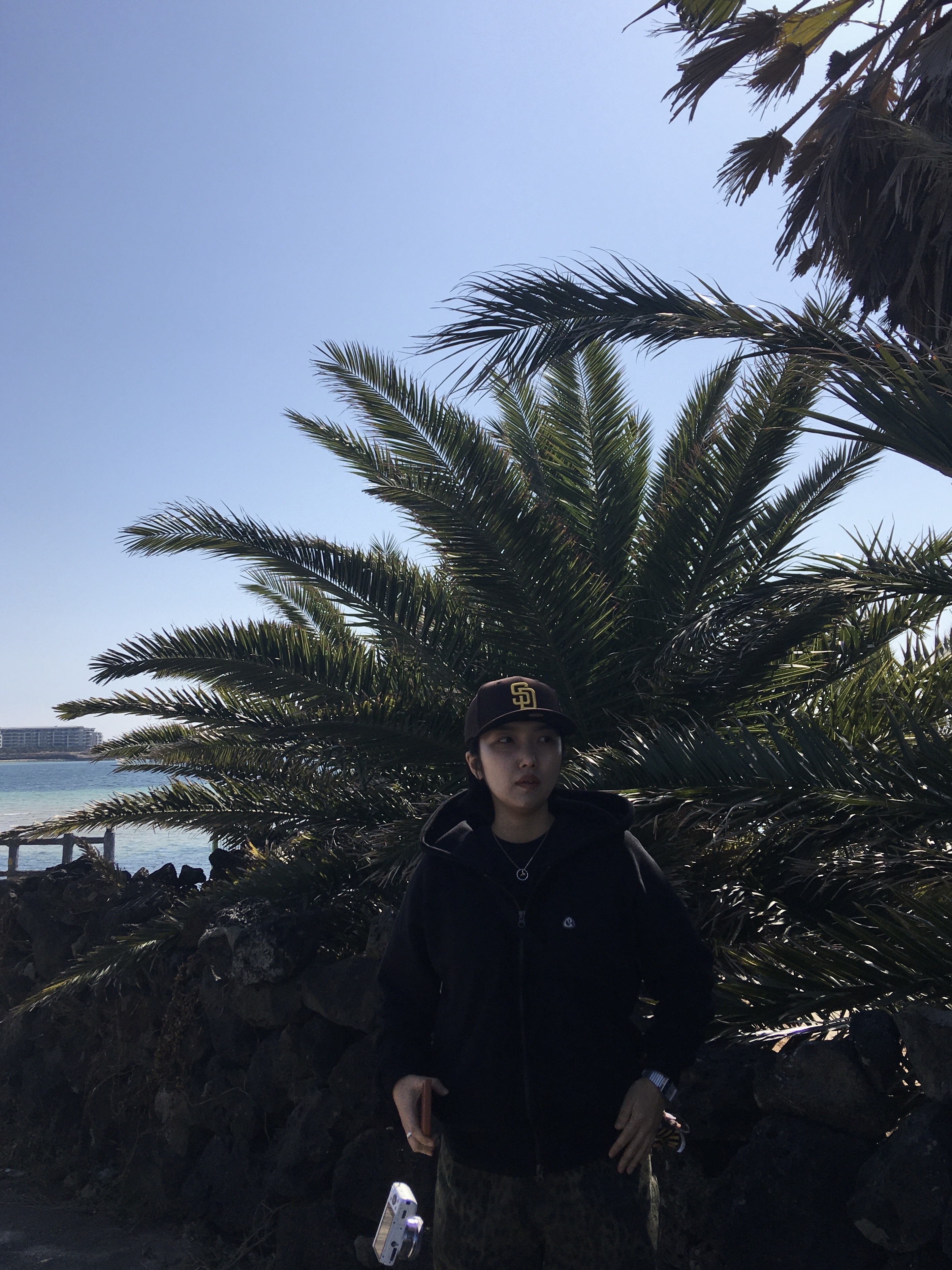 ersco Leopard Baggy Trousers Khaki, Monchhichi COLORS Keychain Yellow 착용 스타일 - 6