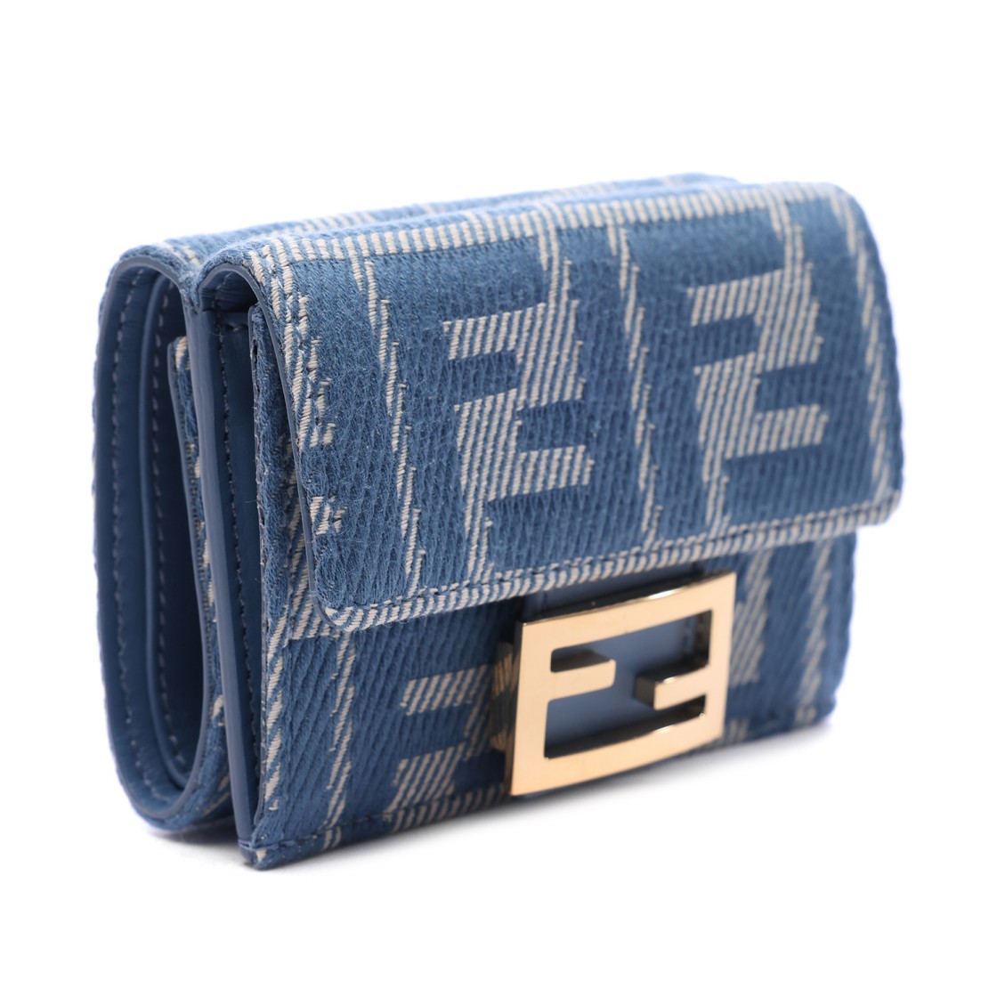 [25% 쿠폰] 펜디 바게트 마이크로 트라이폴드 FF 자카드 데님 월렛 블루([25% 쿠폰] Fendi Baguette Micro Trifold FF Jacquard Denim Wallet Blue) - 3