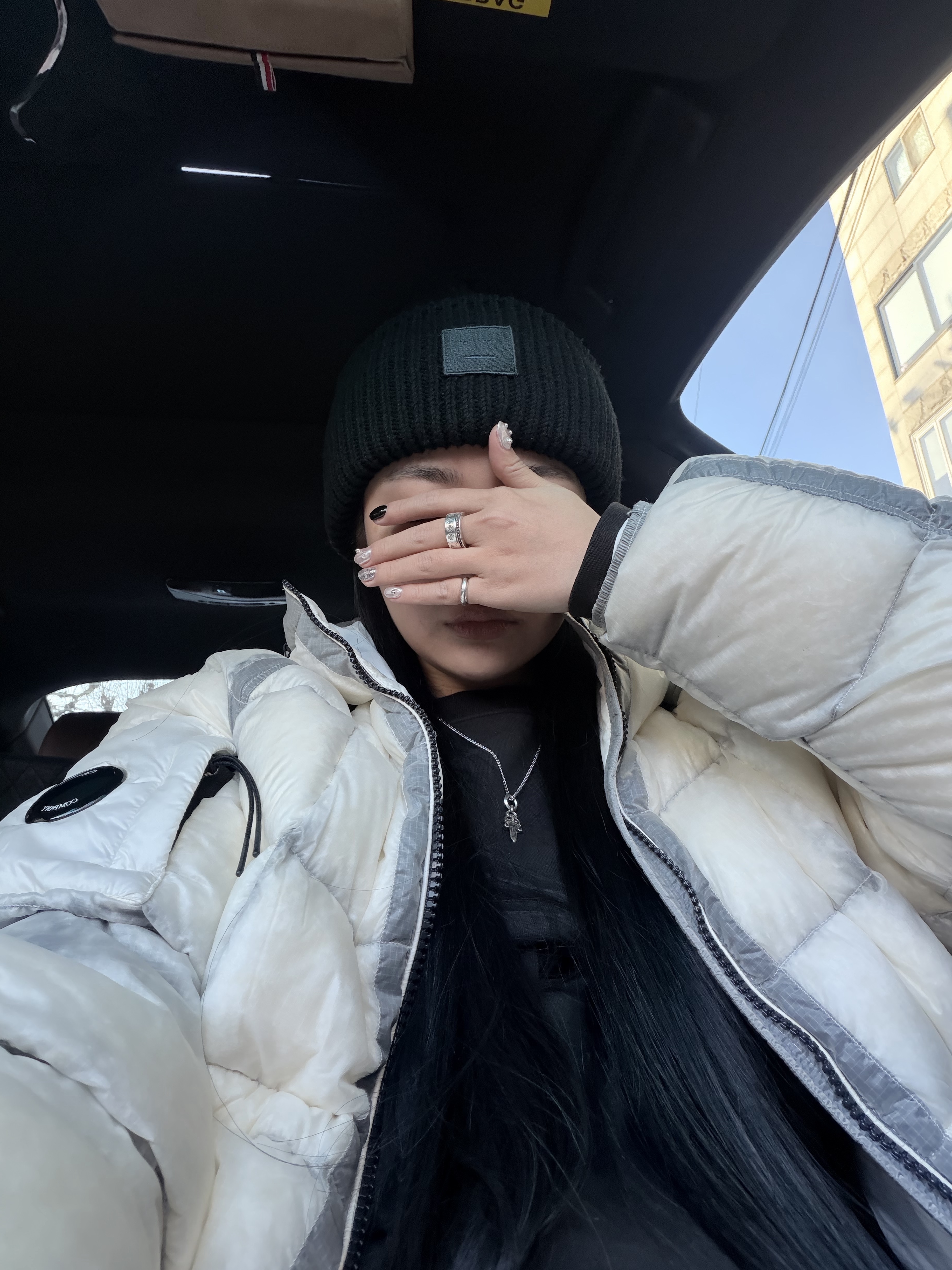 C.P. Company D.D. Shell Hooded Down Jacket Gauze White - 25FW, Hansroom Chrome Hearts #5 Dagger Charm 착용 스타일